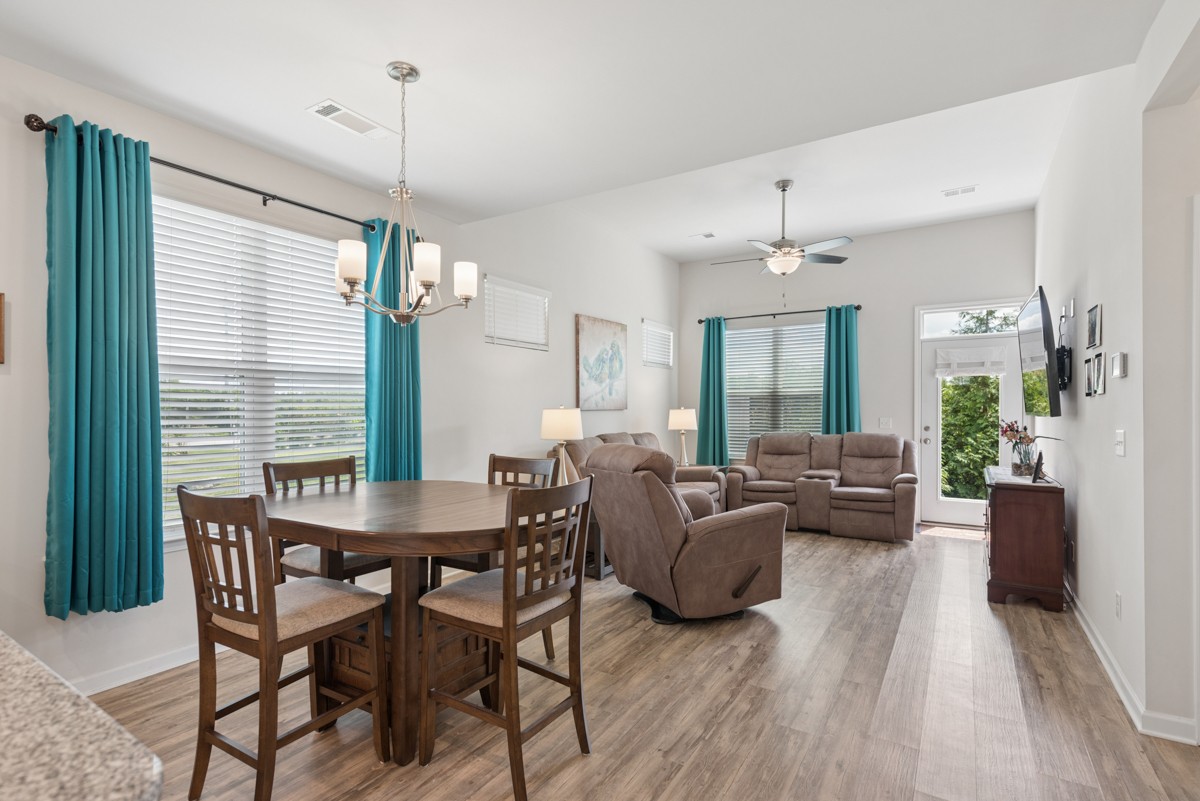 23 Holland Ridge Cir