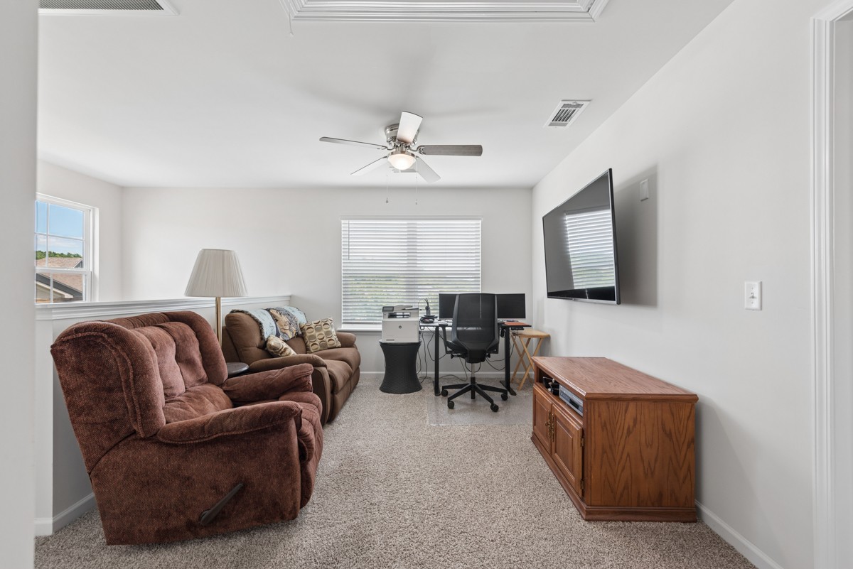 23 Holland Ridge Cir