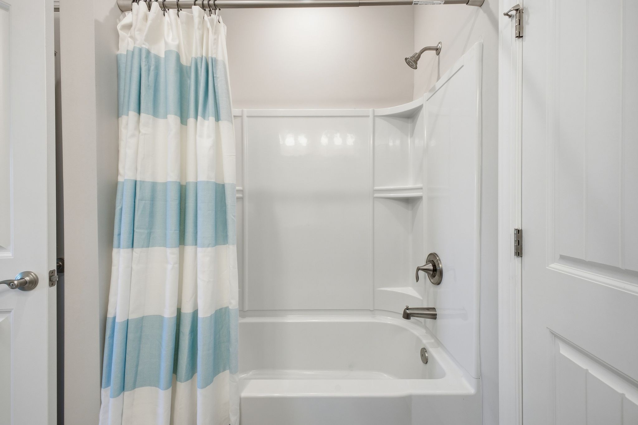 5001 Riverbank Dr