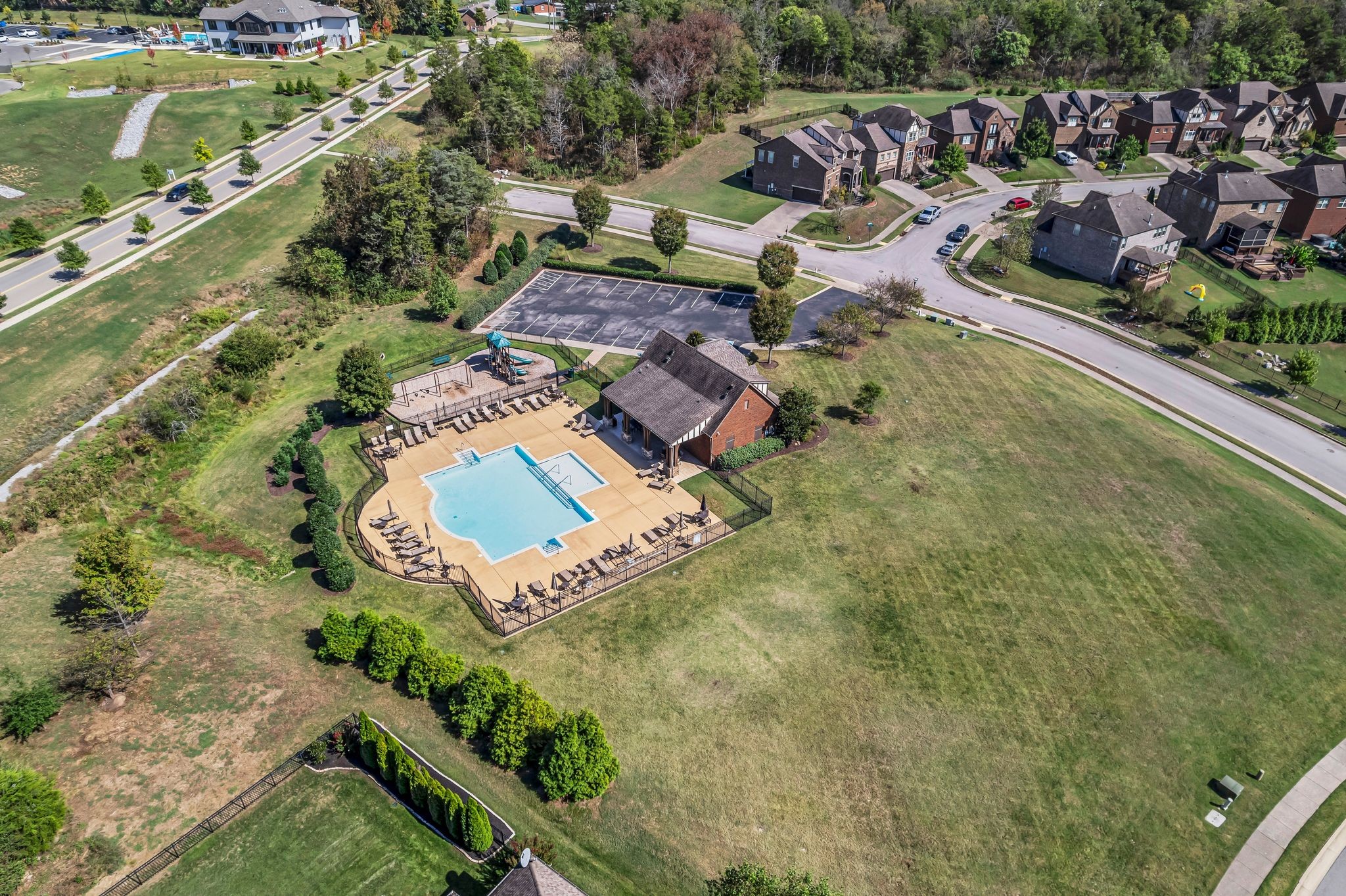 5001 Riverbank Dr