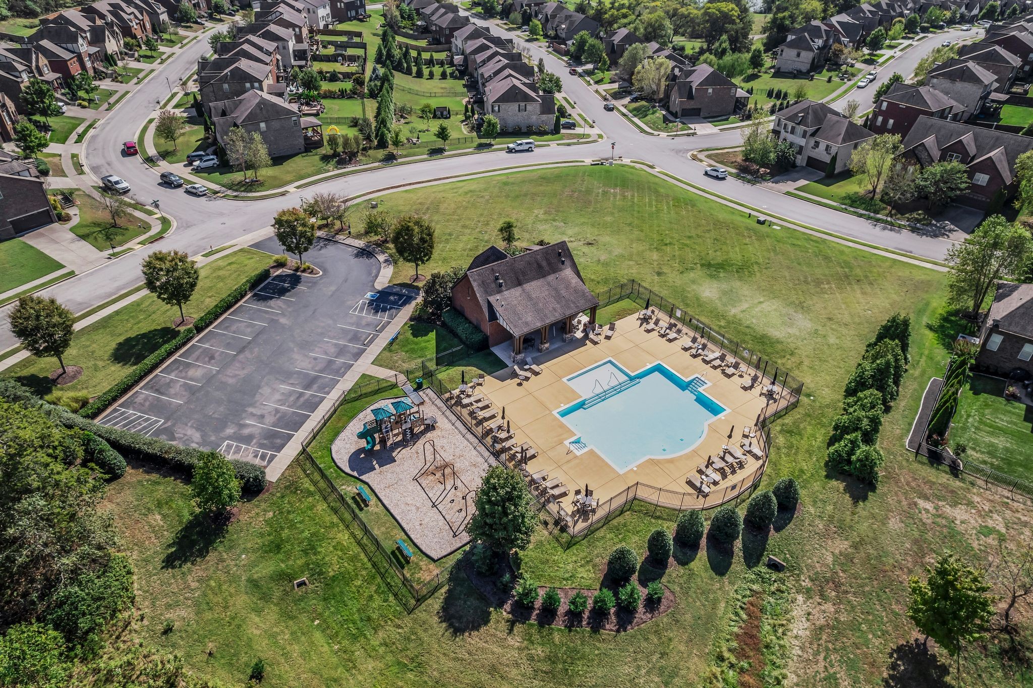 5001 Riverbank Dr