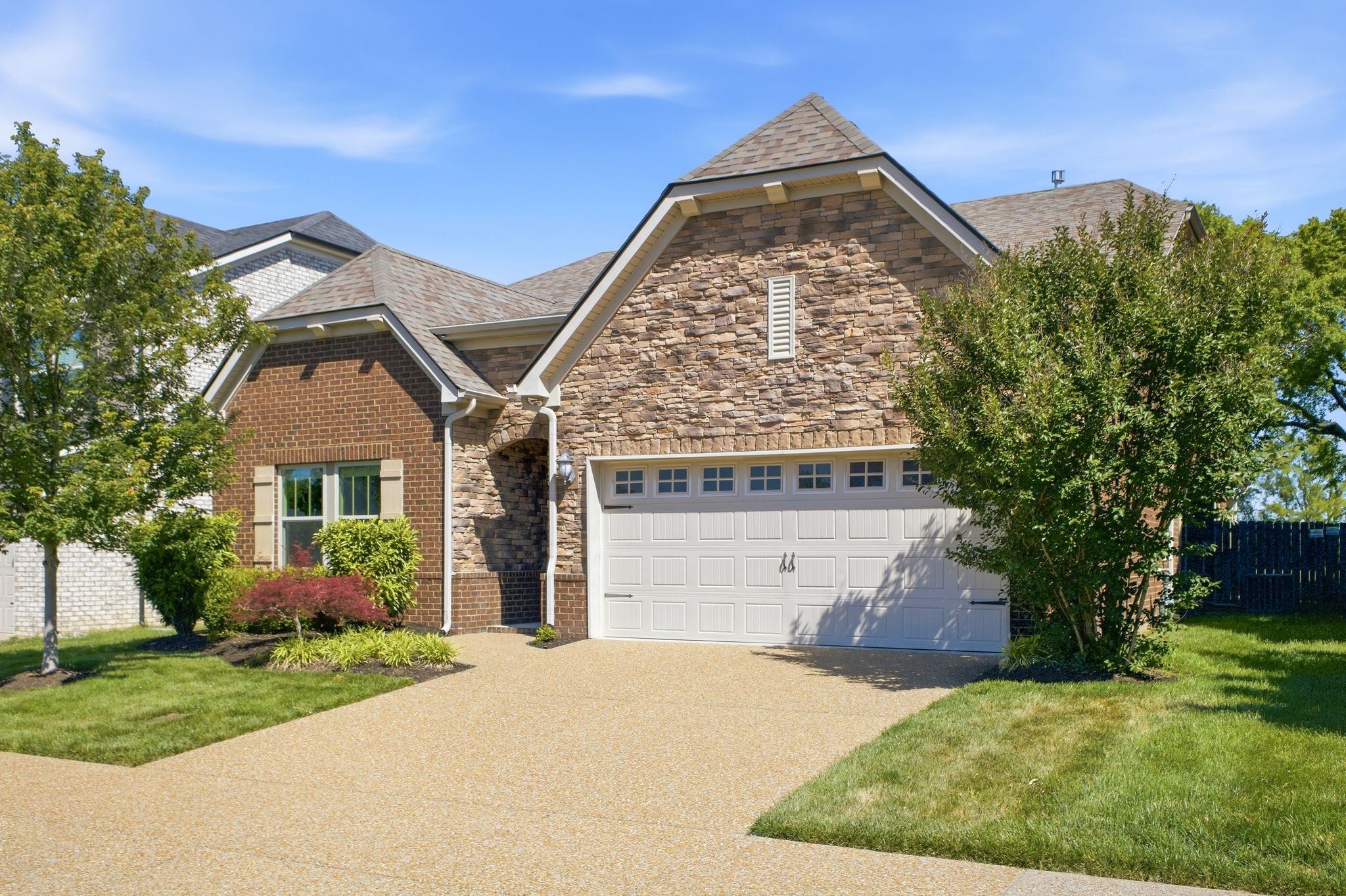 5001 Riverbank Dr
