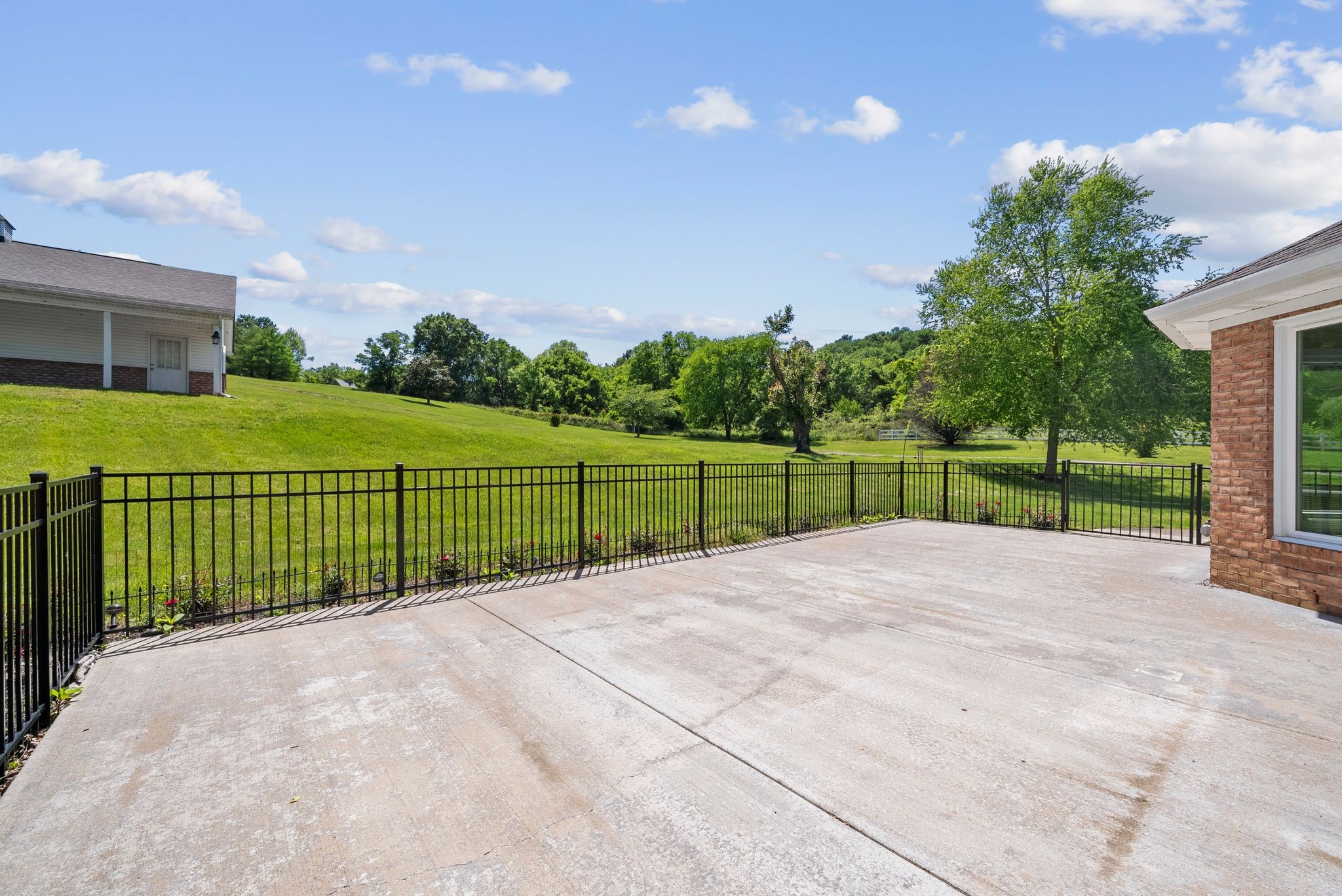 1834 Baker Rd