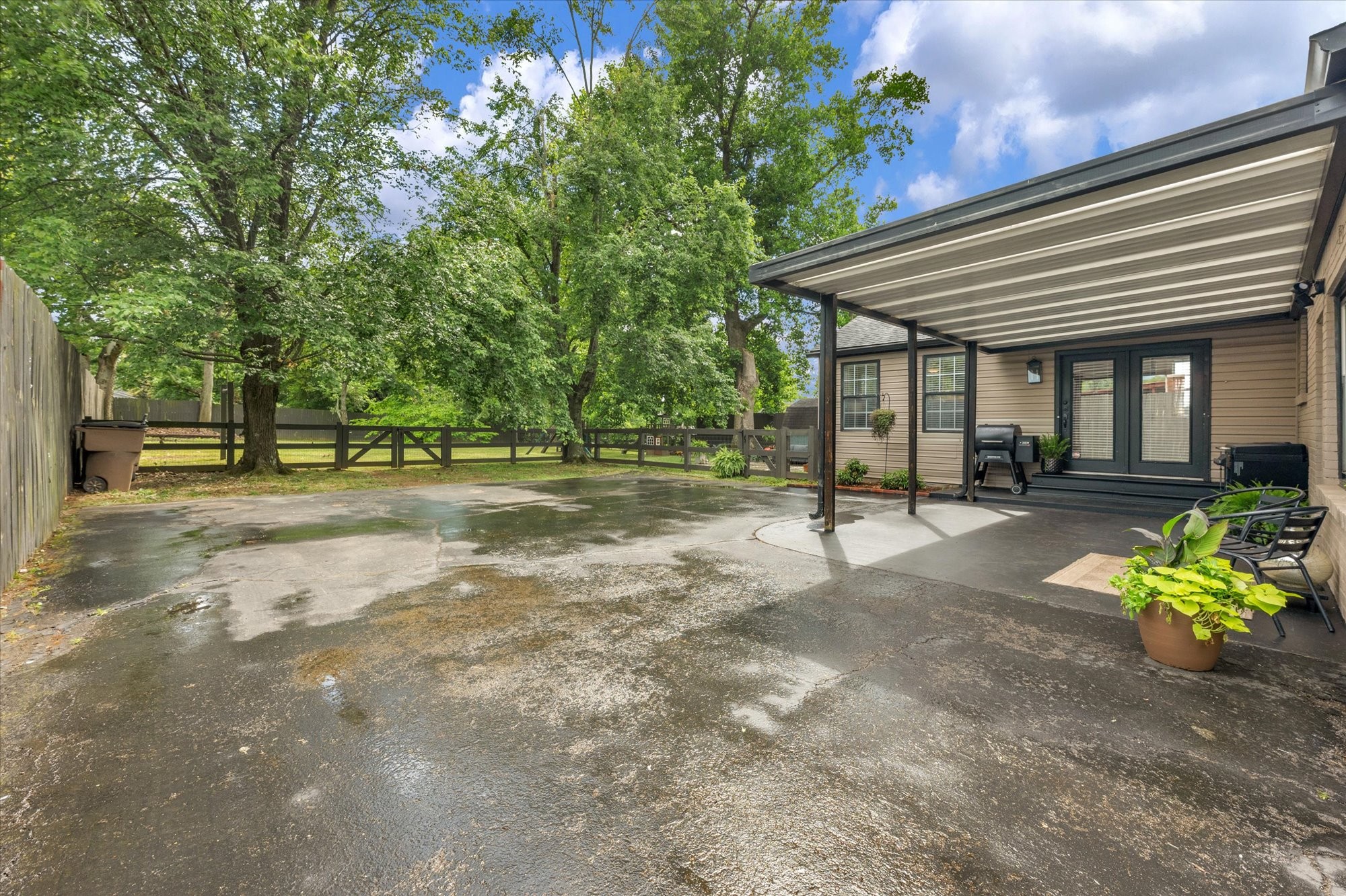 2809 Emery Dr