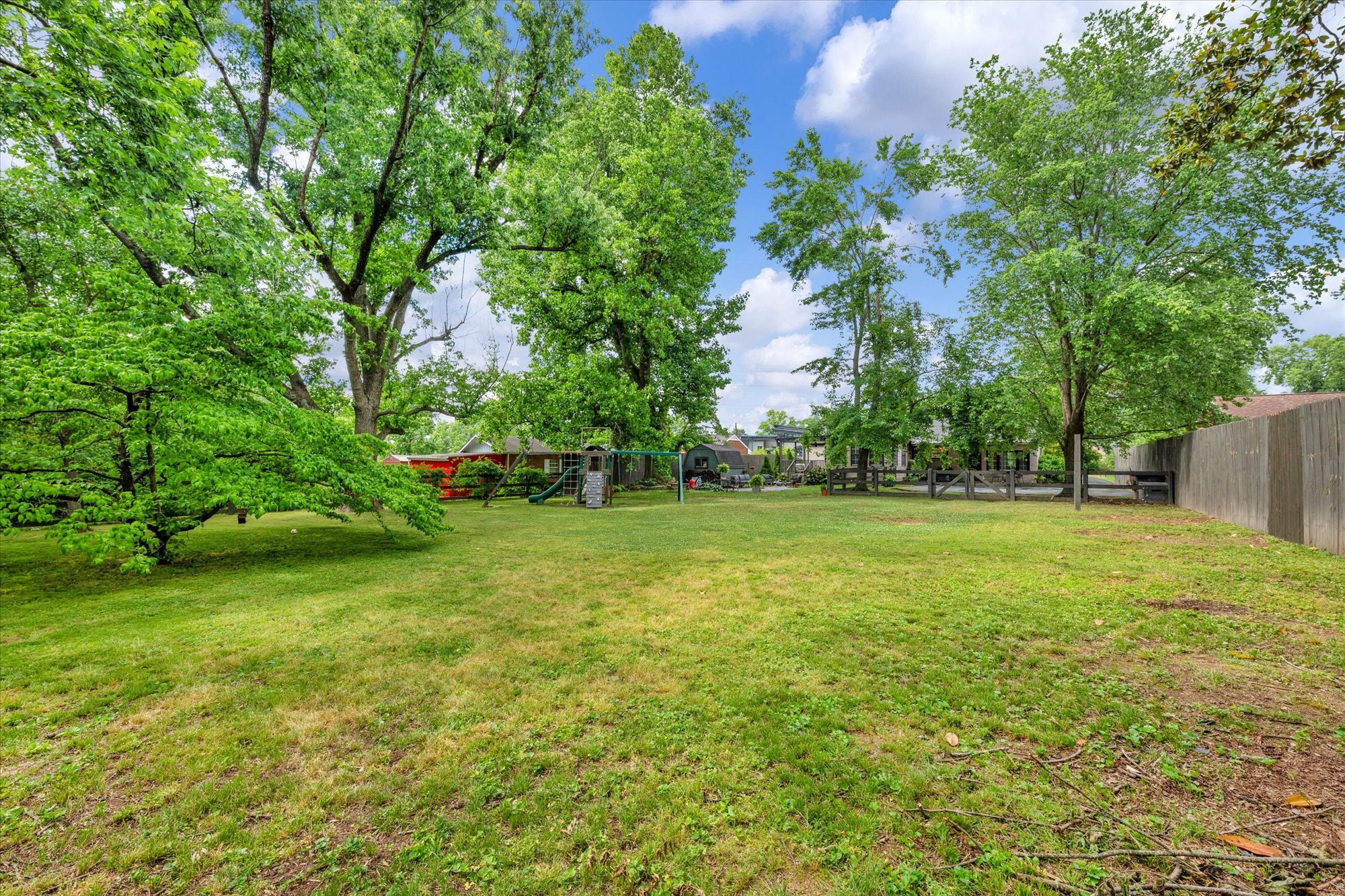 2809 Emery Dr