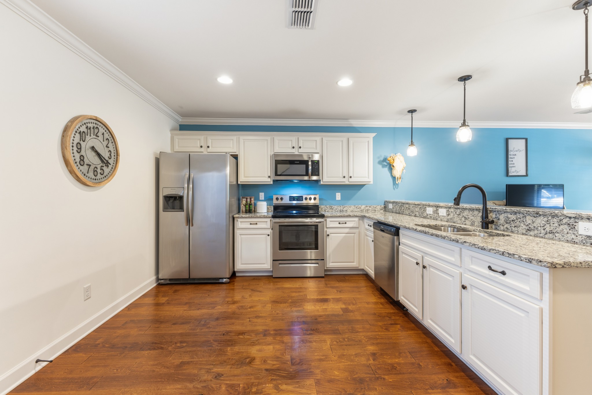 2506 E Main St Unit: A6
