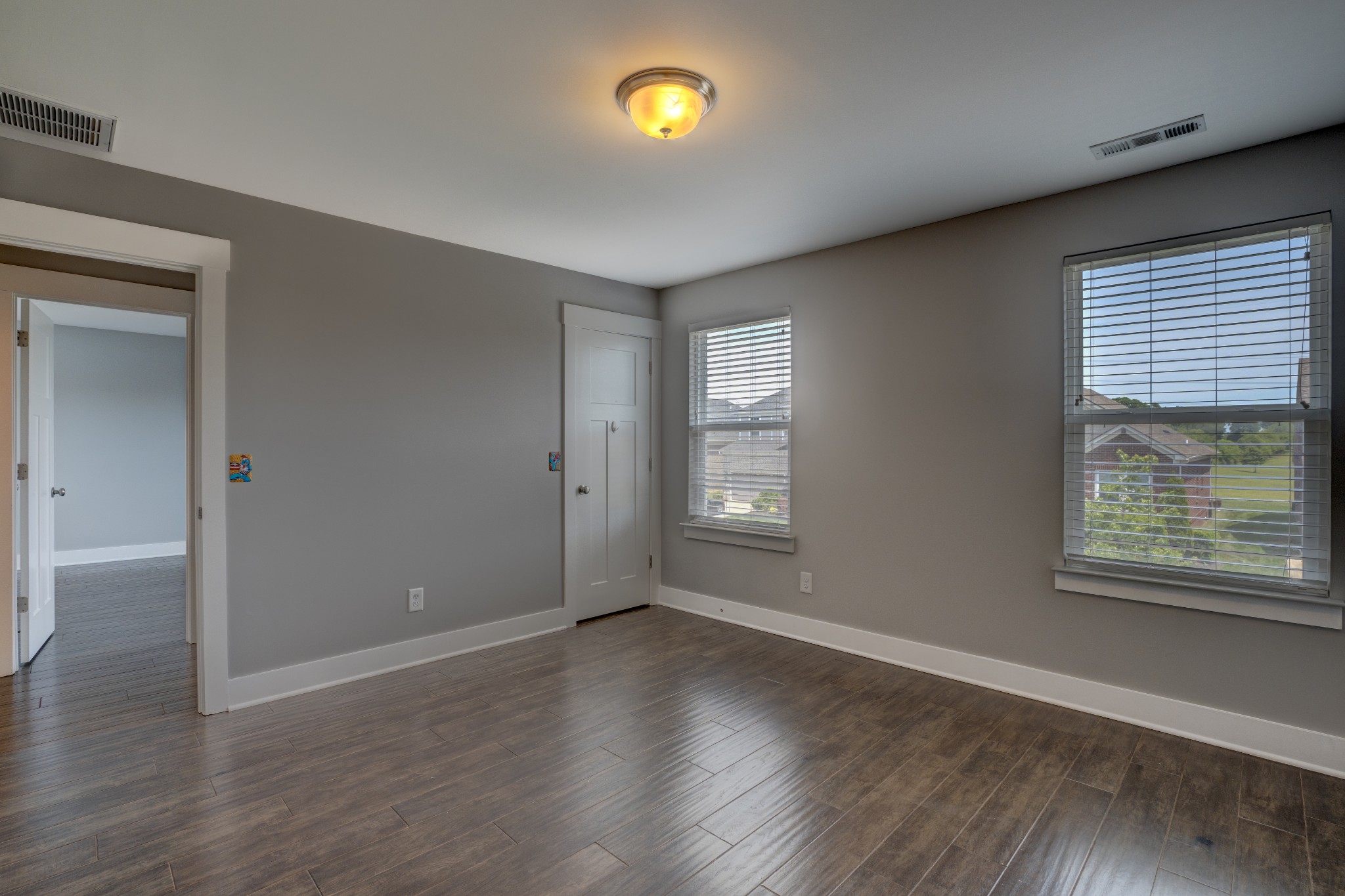 2001 Oliver Dr
