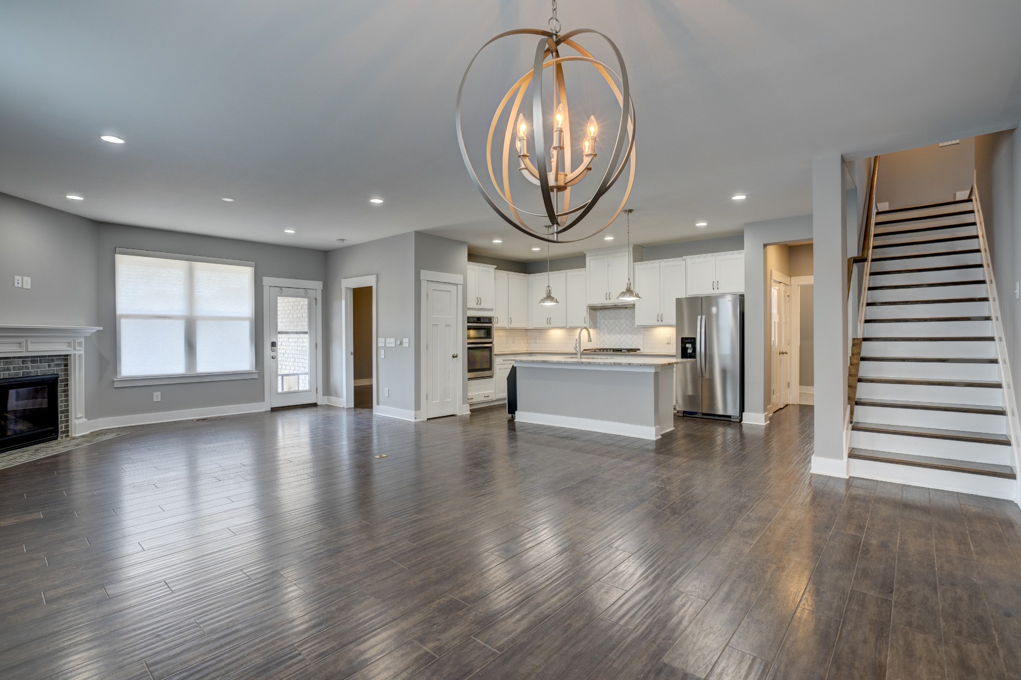 2001 Oliver Dr