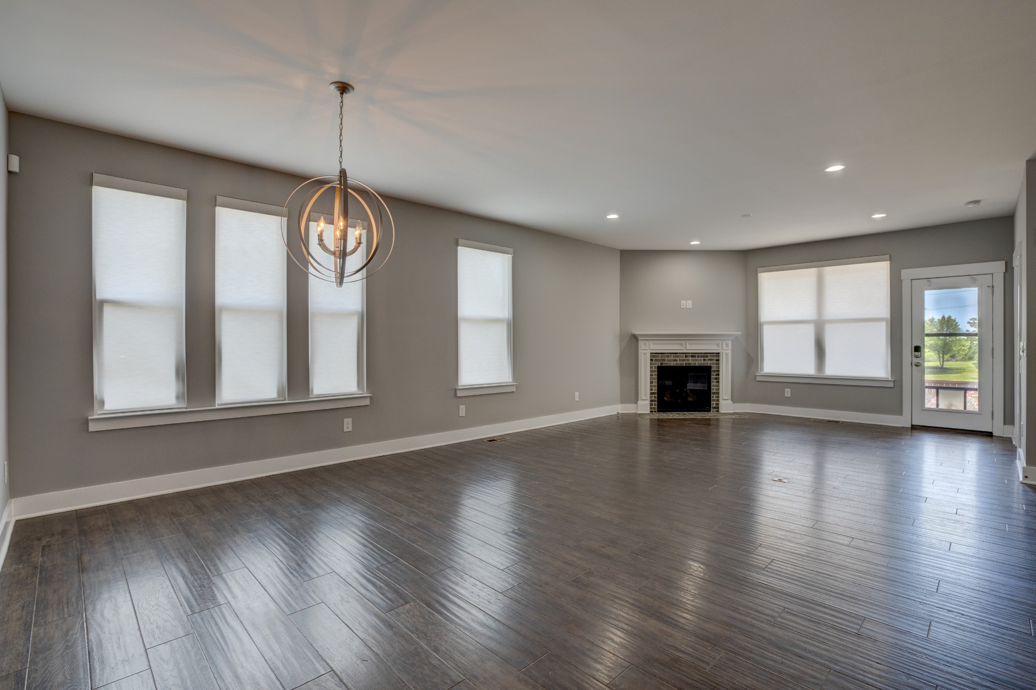 2001 Oliver Dr