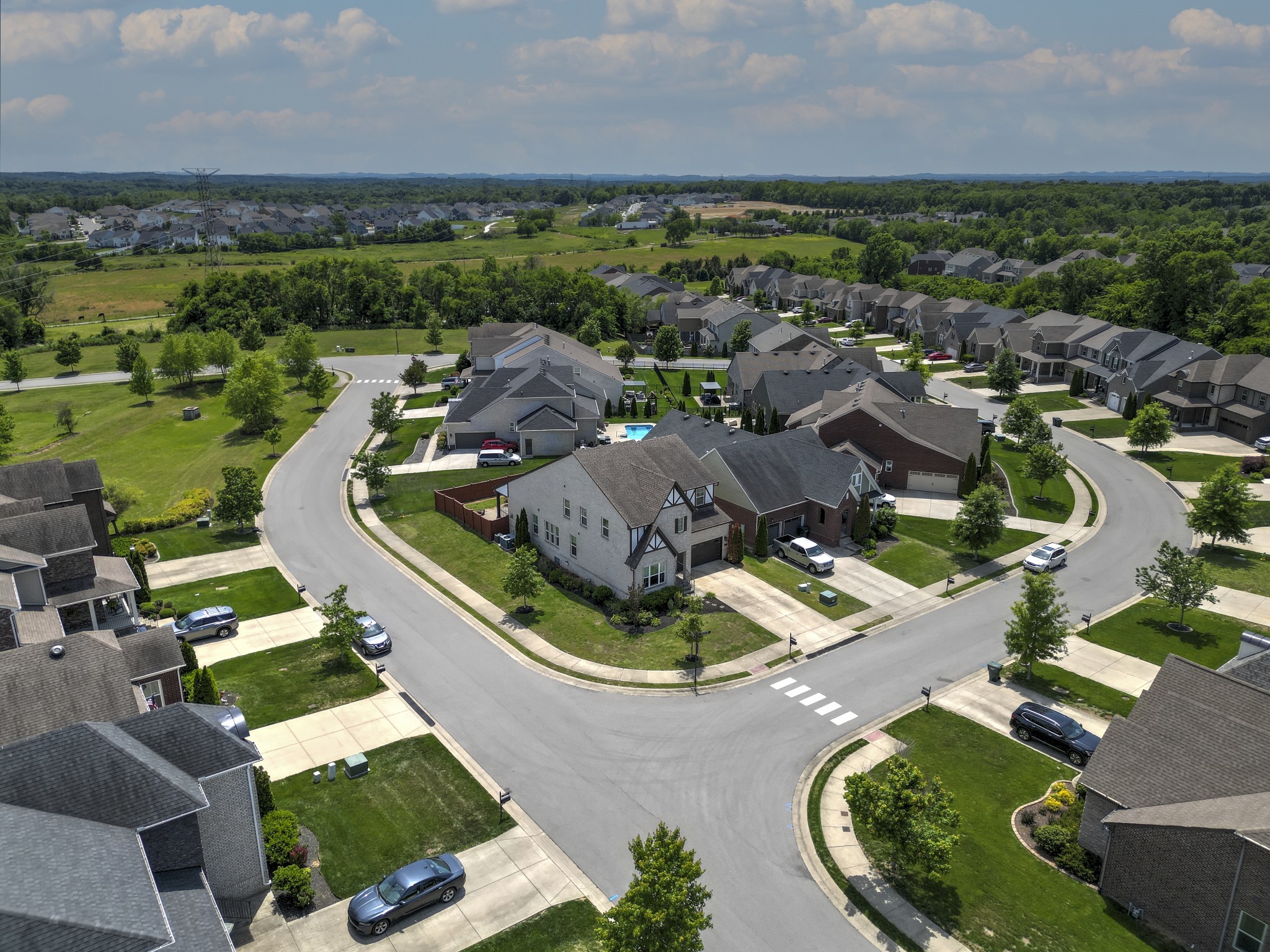 2001 Oliver Dr