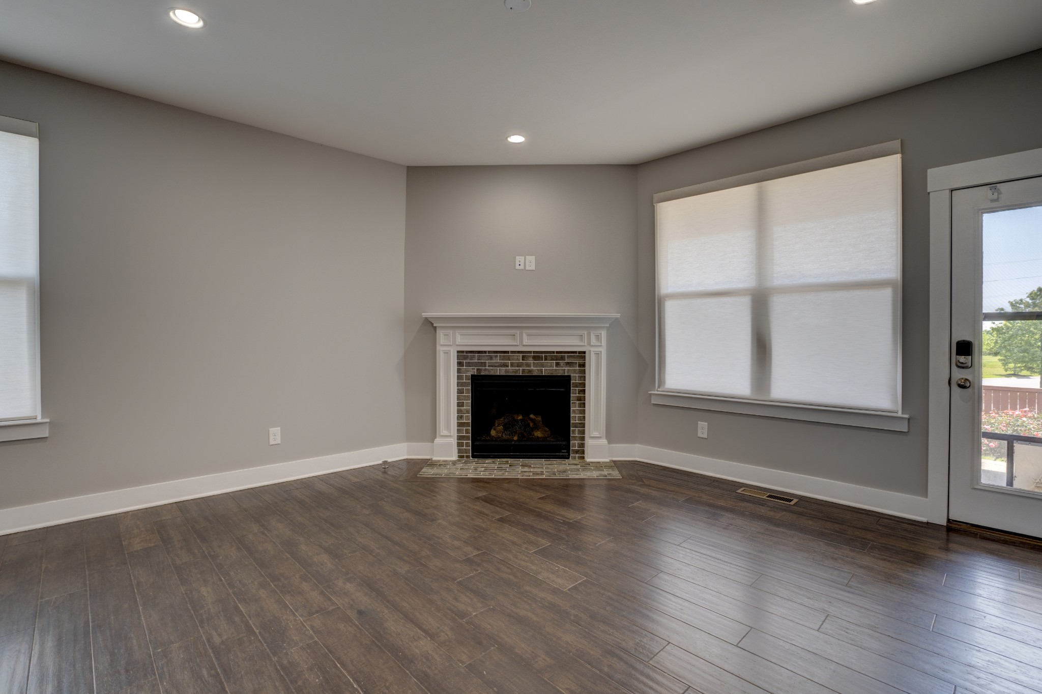 2001 Oliver Dr