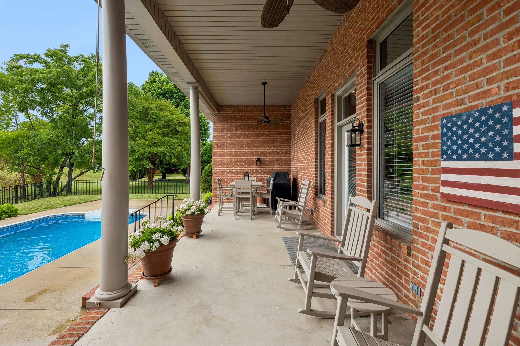 516 Lexington Dr