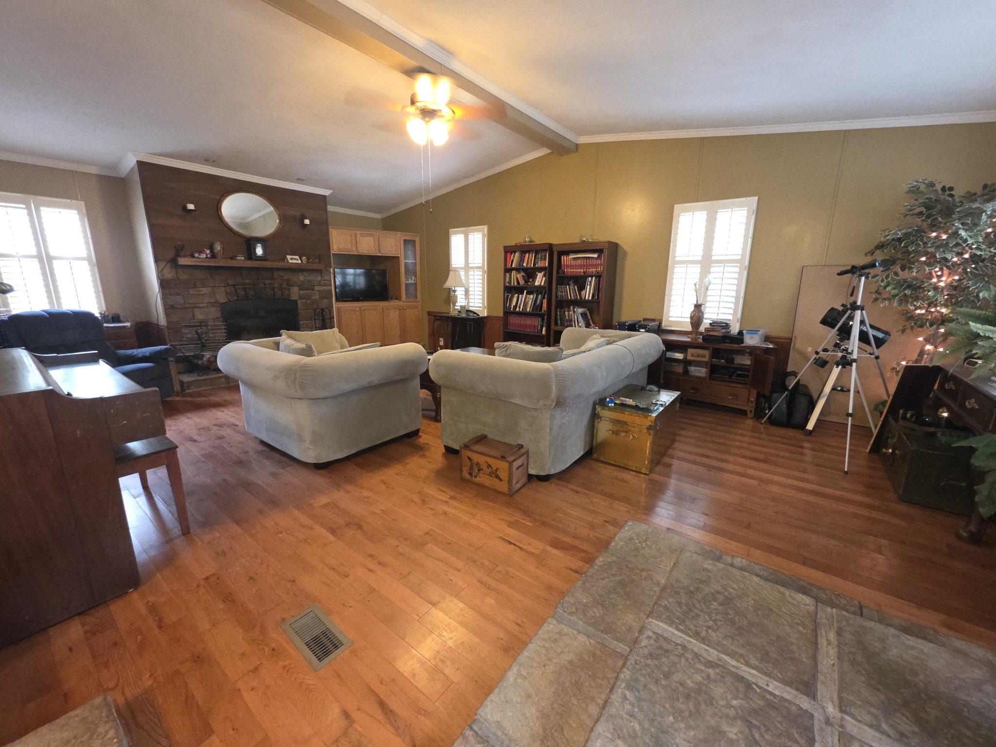 579 Canoe Branch Rd