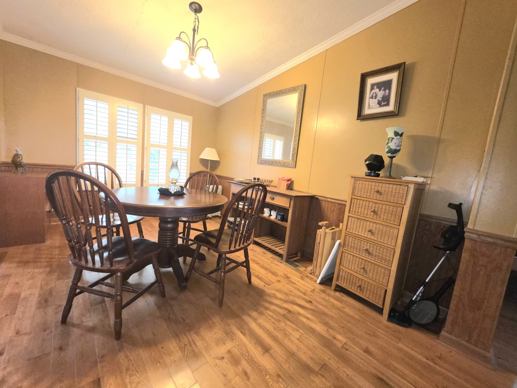 579 Canoe Branch Rd