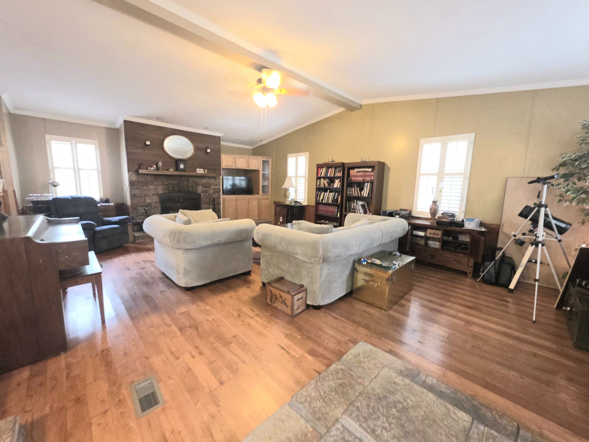 579 Canoe Branch Rd