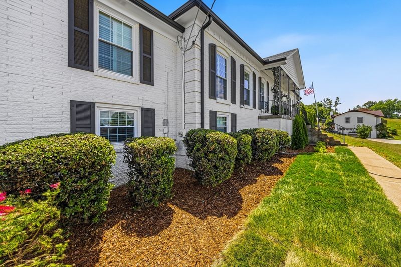 116 Catalpa Dr