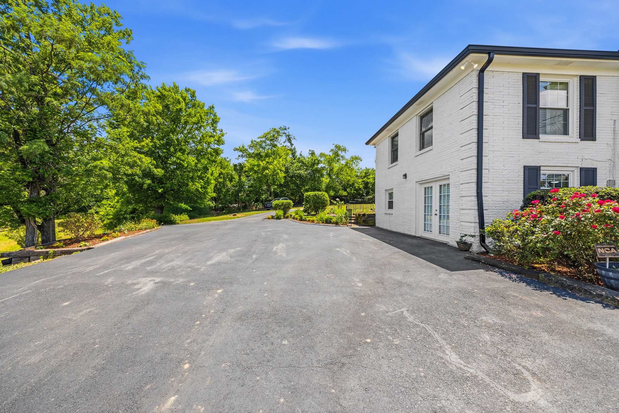 116 Catalpa Dr