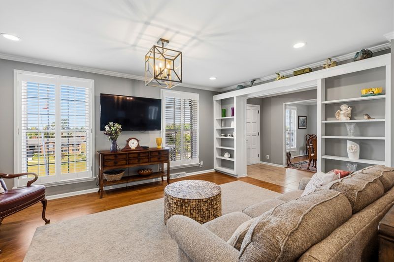 116 Catalpa Dr