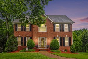 808 Overhills Dr