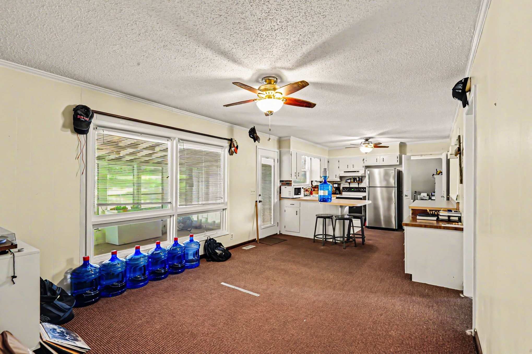695 Overlook Dr