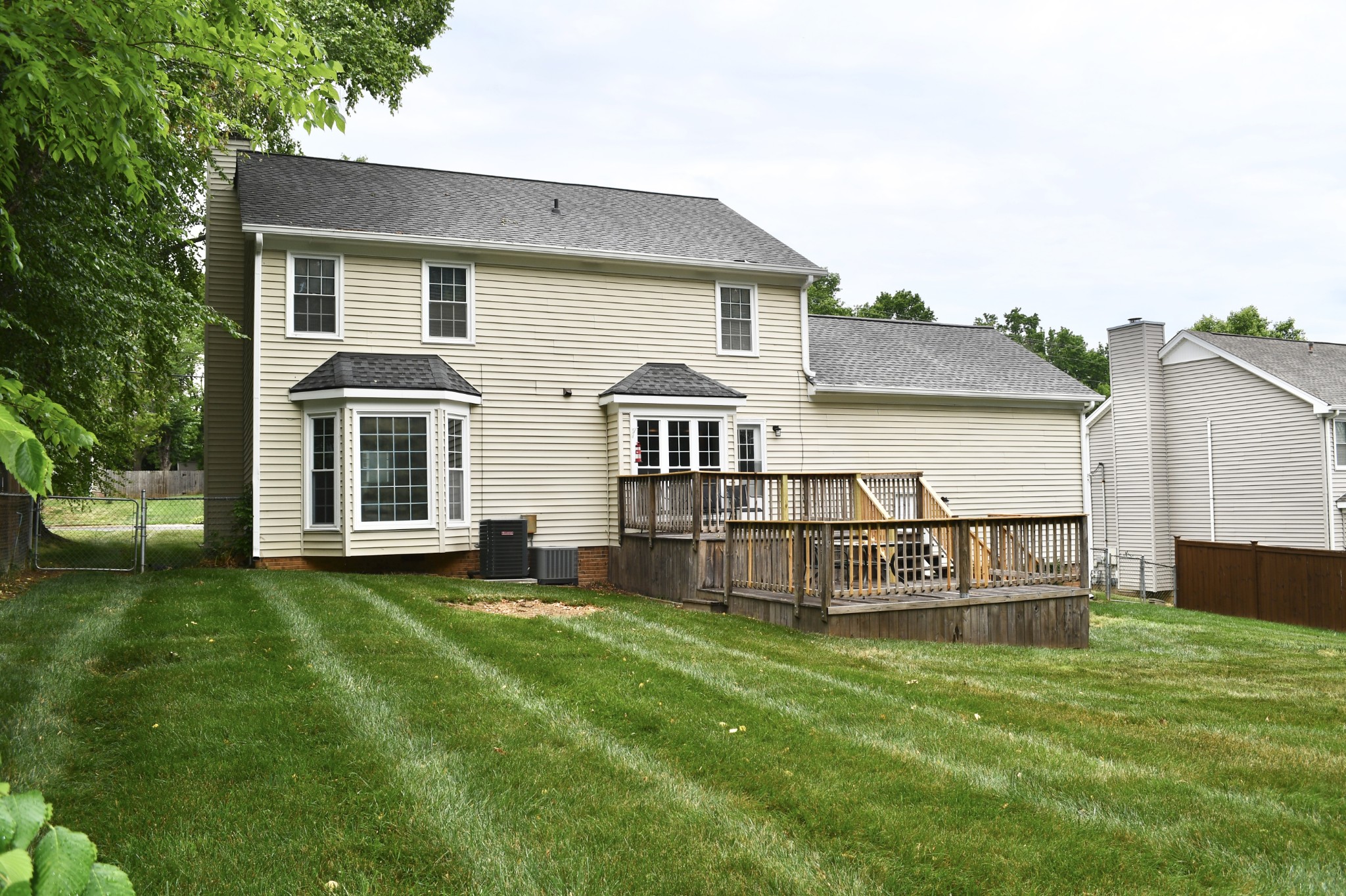 2030 Hidden Cove Rd