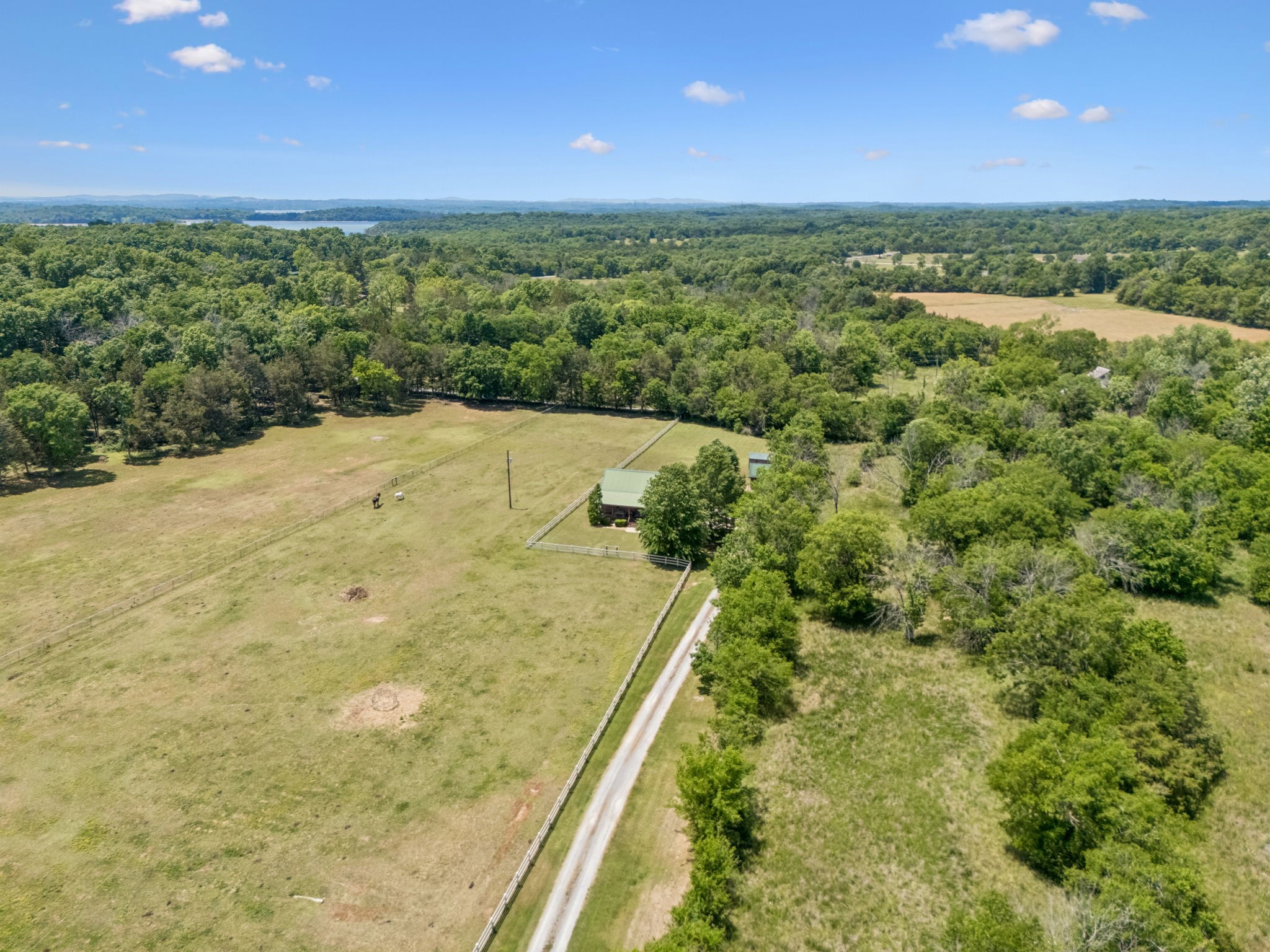 6221 Corinth Rd