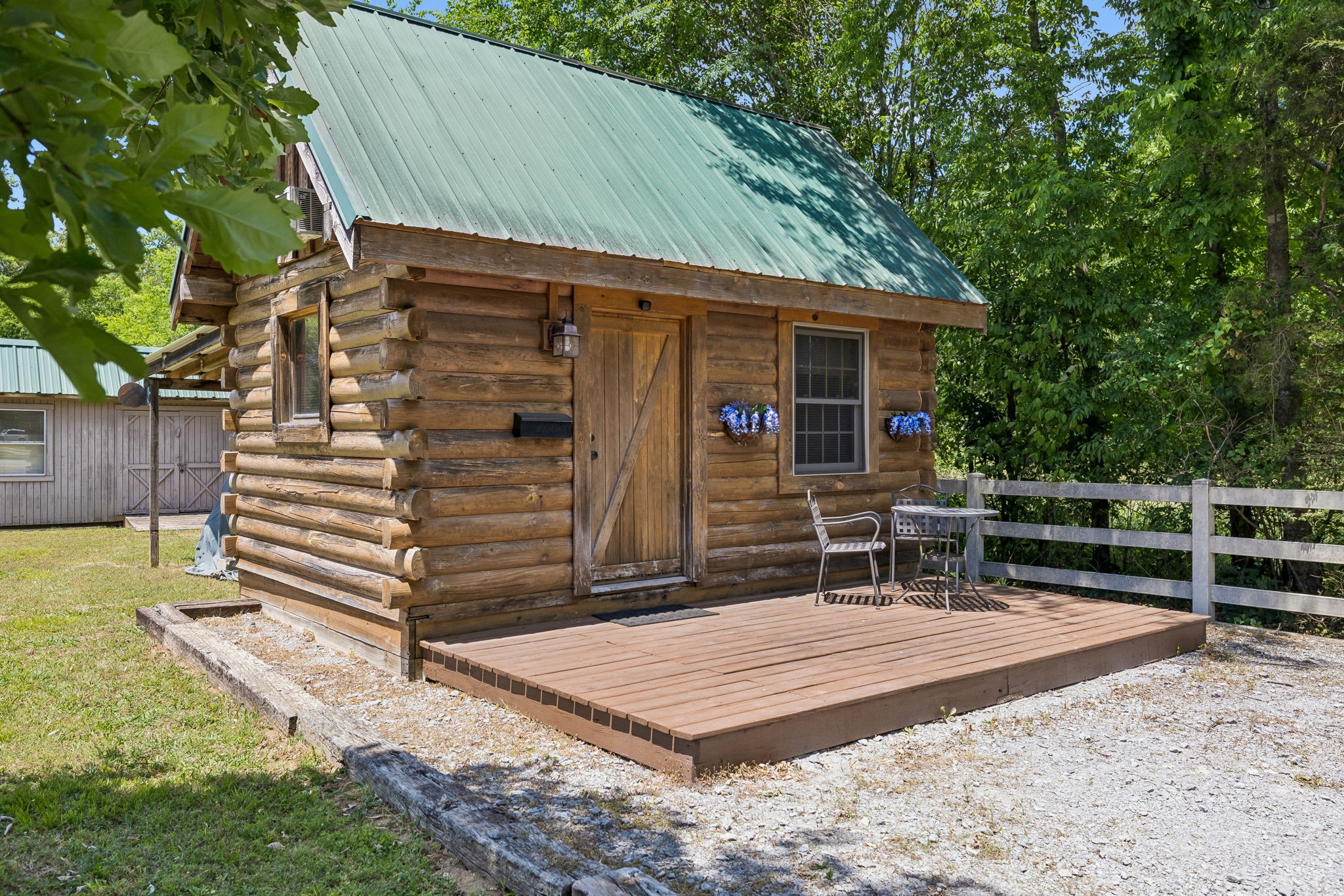 6221 Corinth Rd