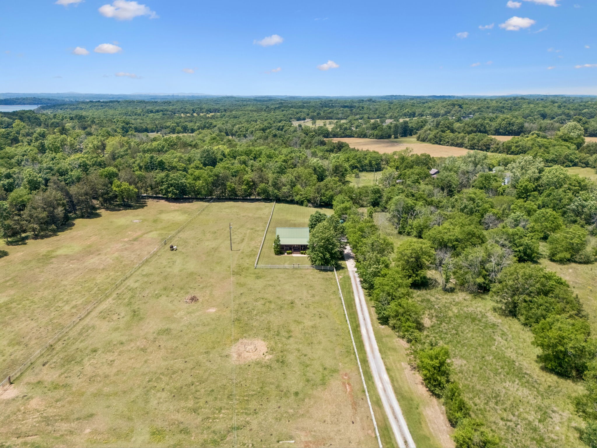 6221 Corinth Rd