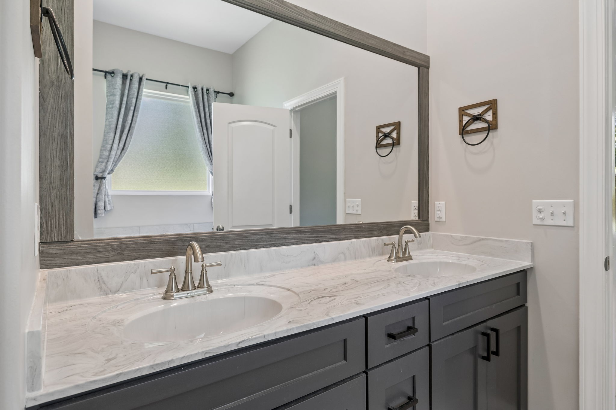 4530 General Forest Cir