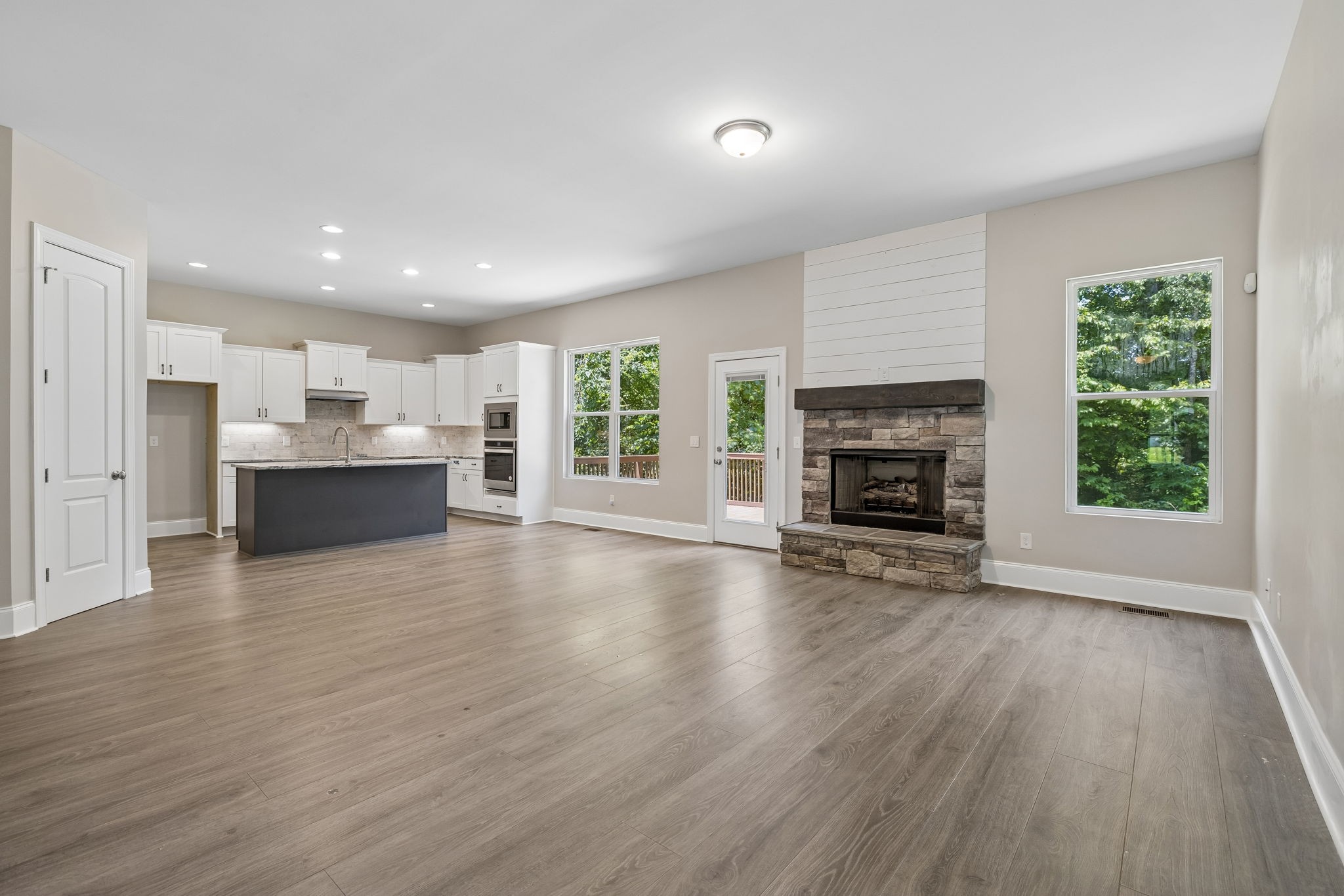 4530 General Forest Cir