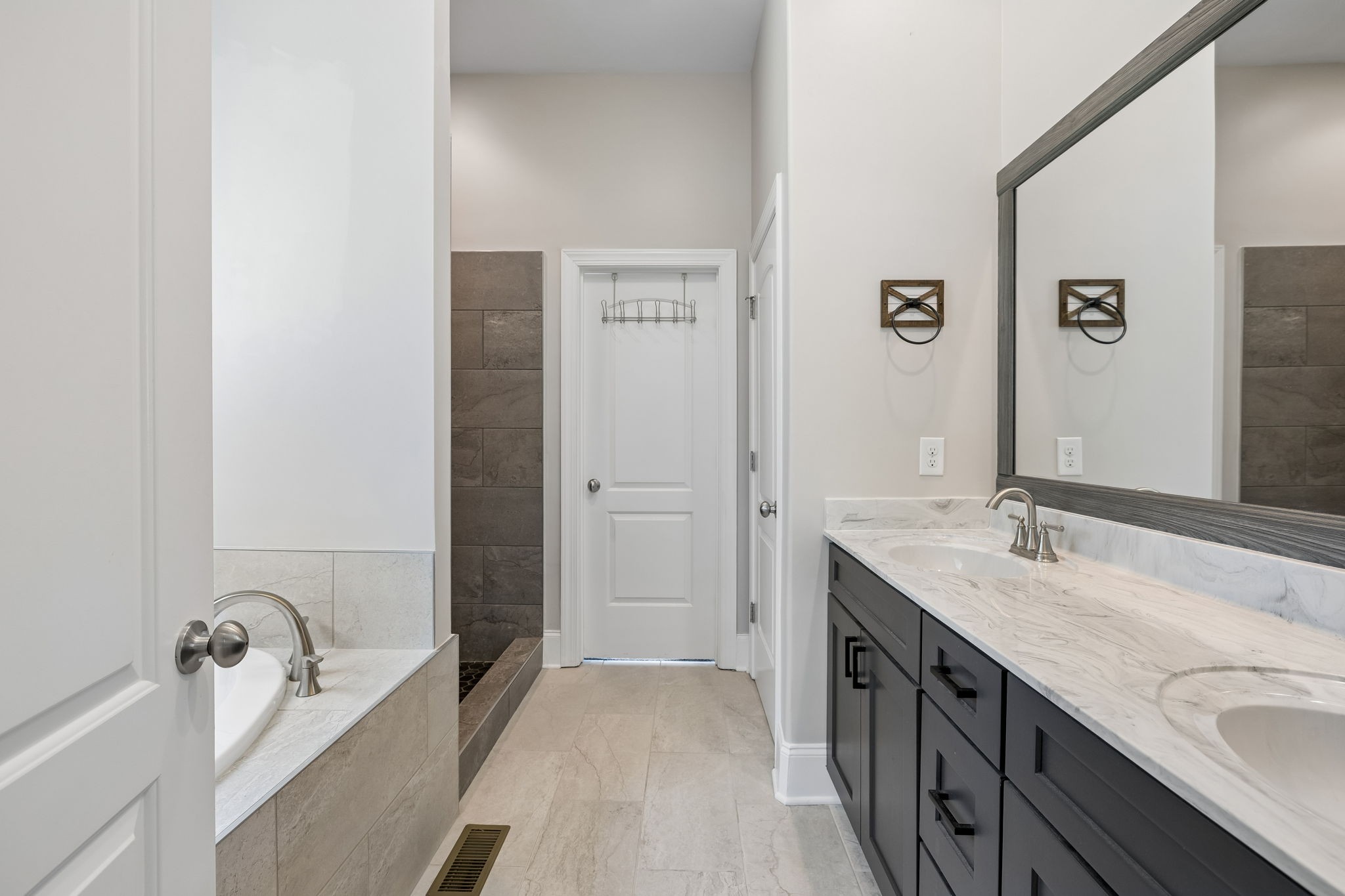 4530 General Forest Cir