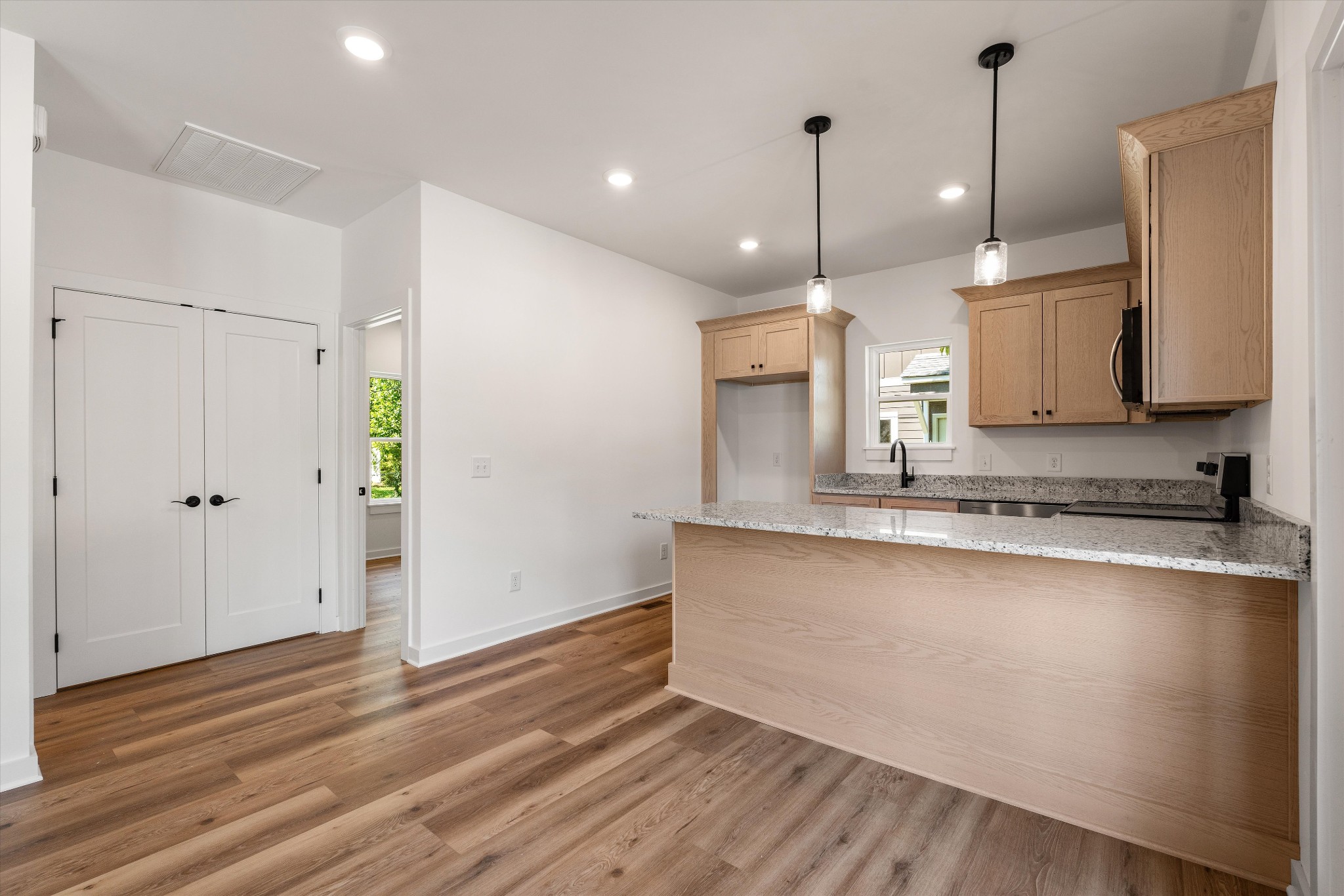 1000 Bryan St Unit: A