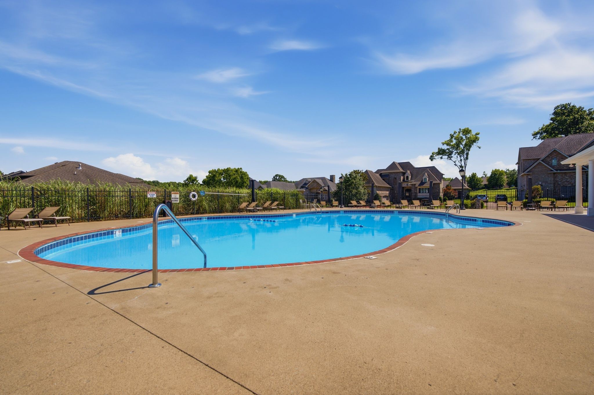 518 Ridgecrest Ln
