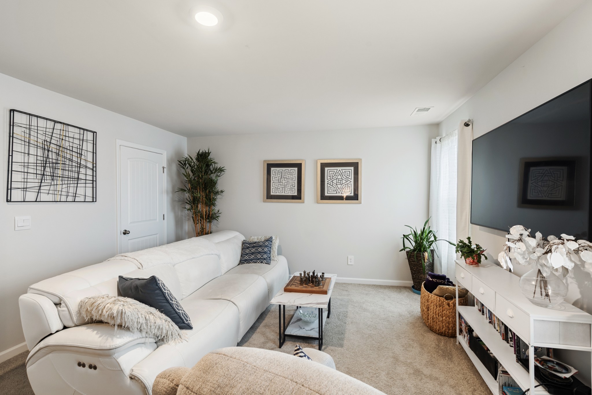5026 Benelli Dr