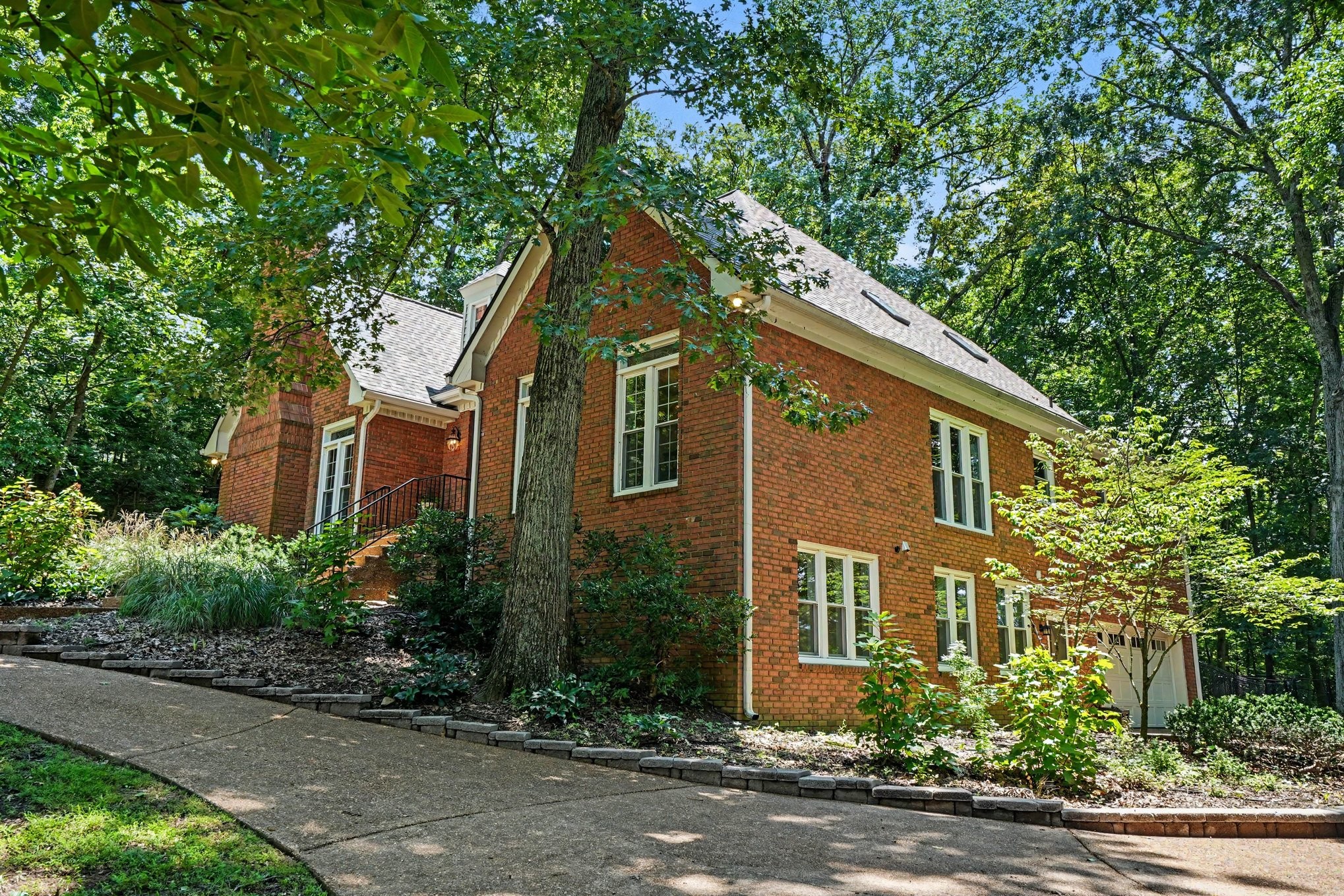 217 Scenic Ridge Ct