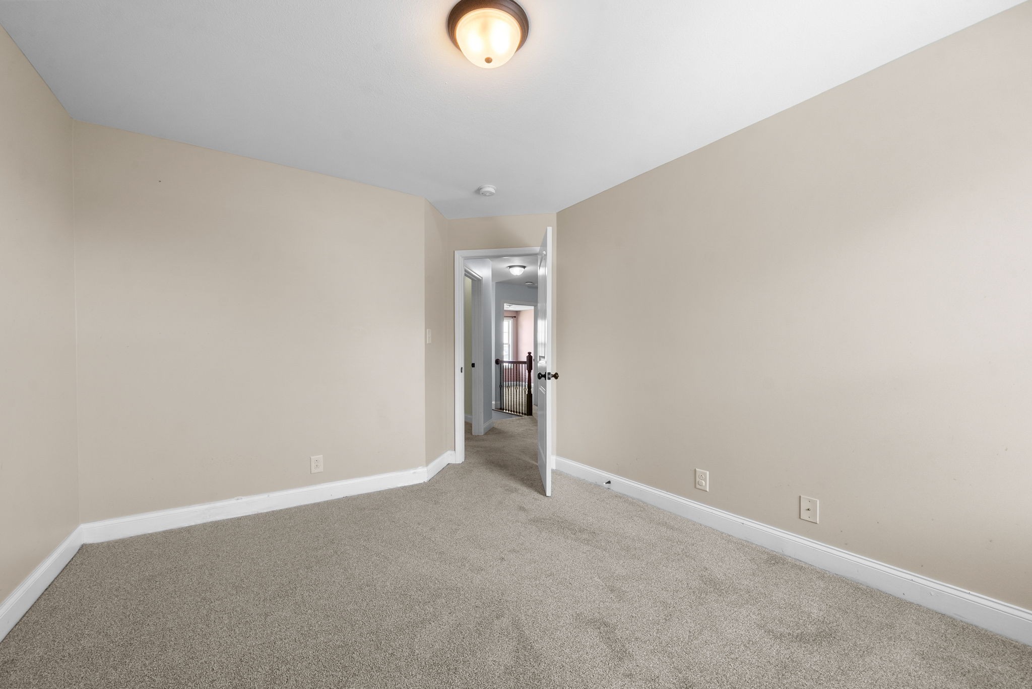 789 Banister Dr