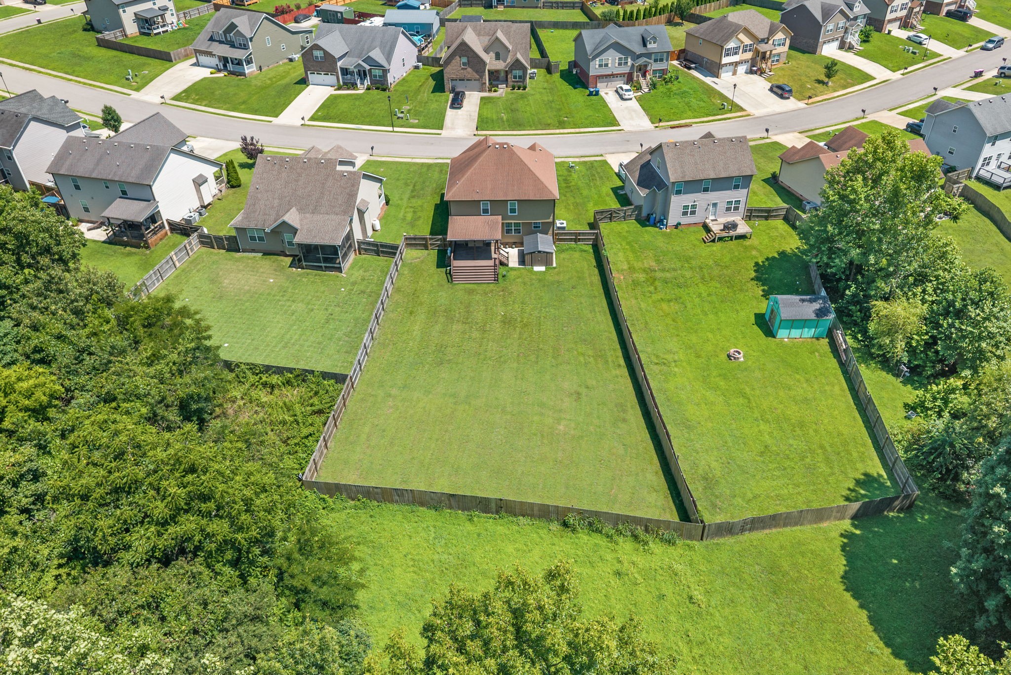 789 Banister Dr
