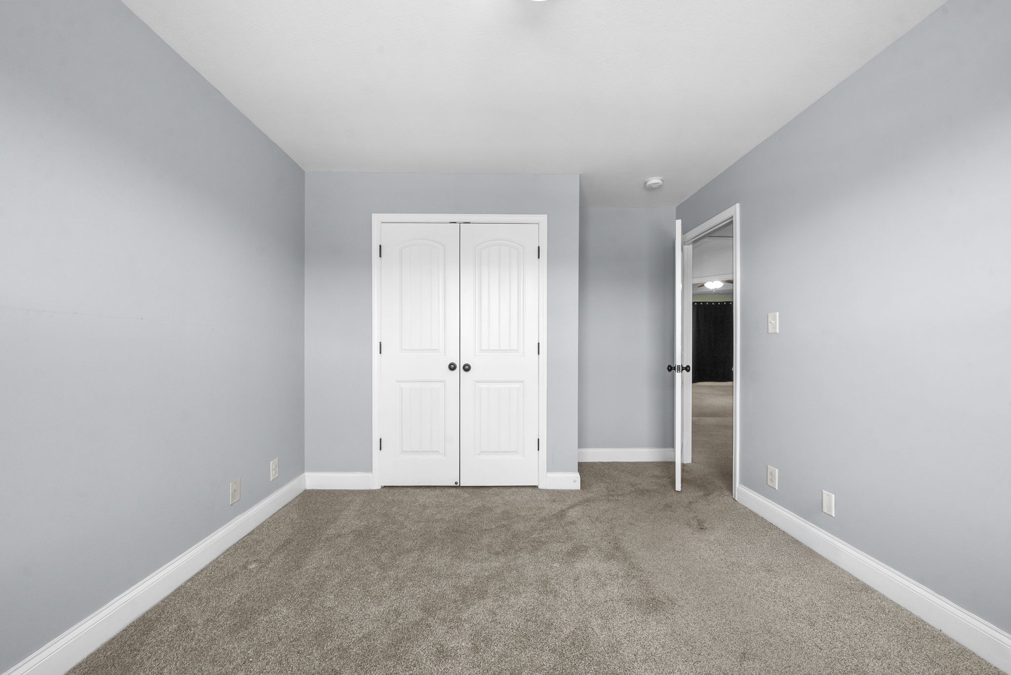 789 Banister Dr
