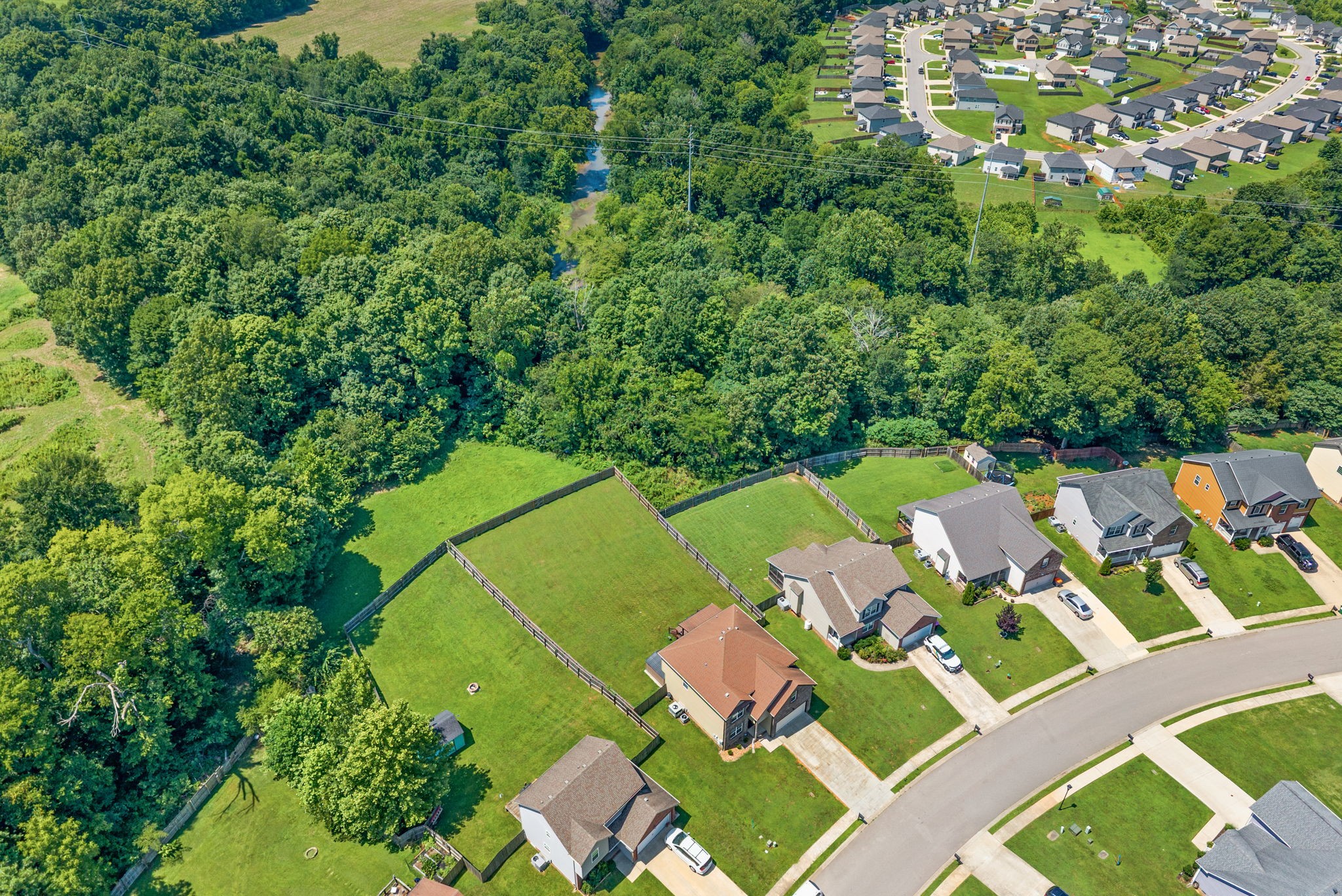 789 Banister Dr