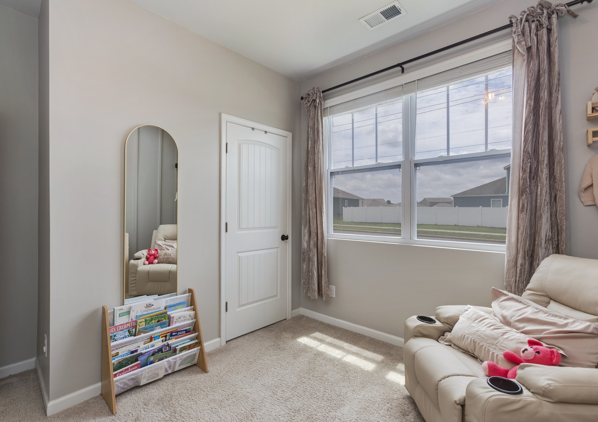 5051 Hunters Village Dr