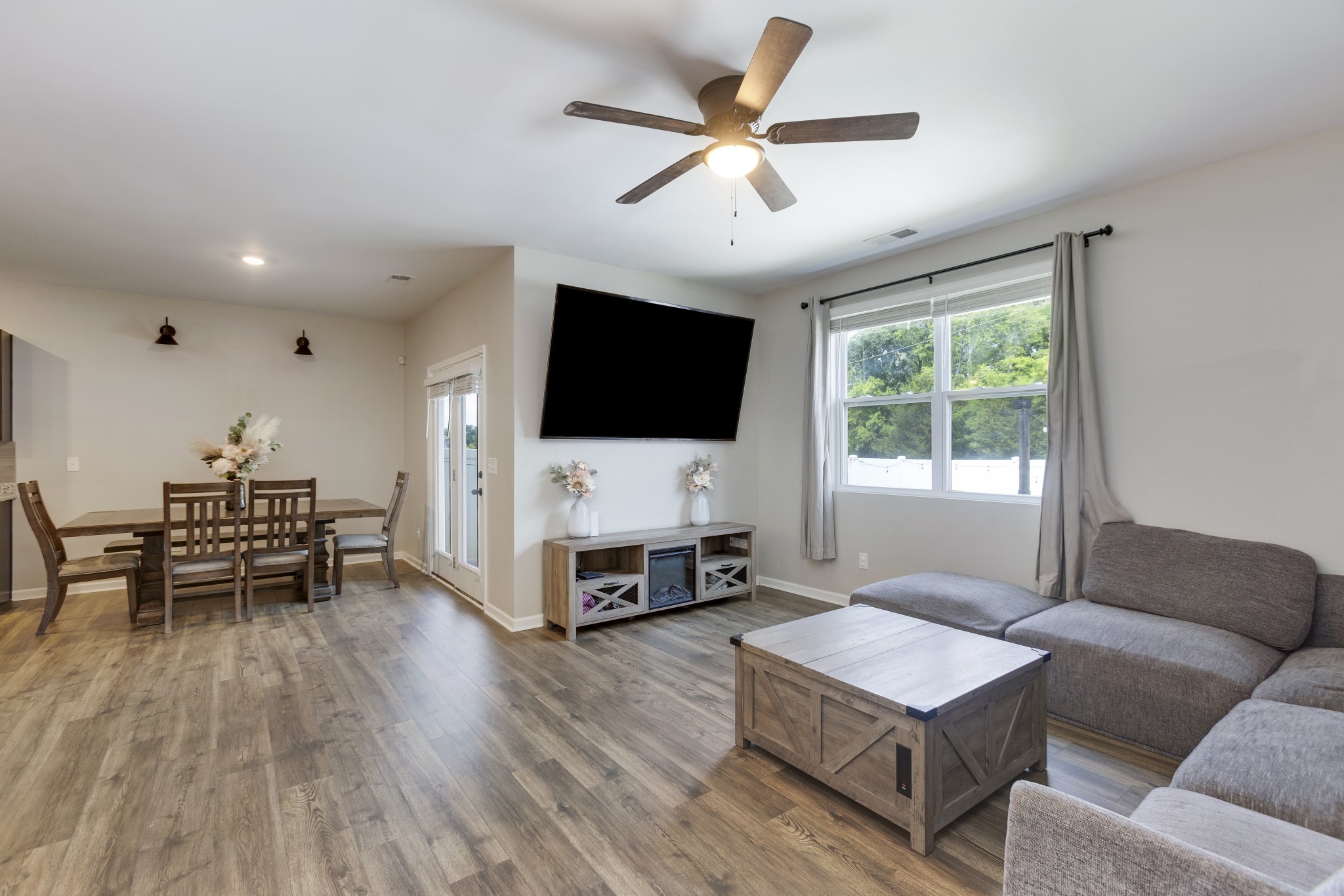 5051 Hunters Village Dr