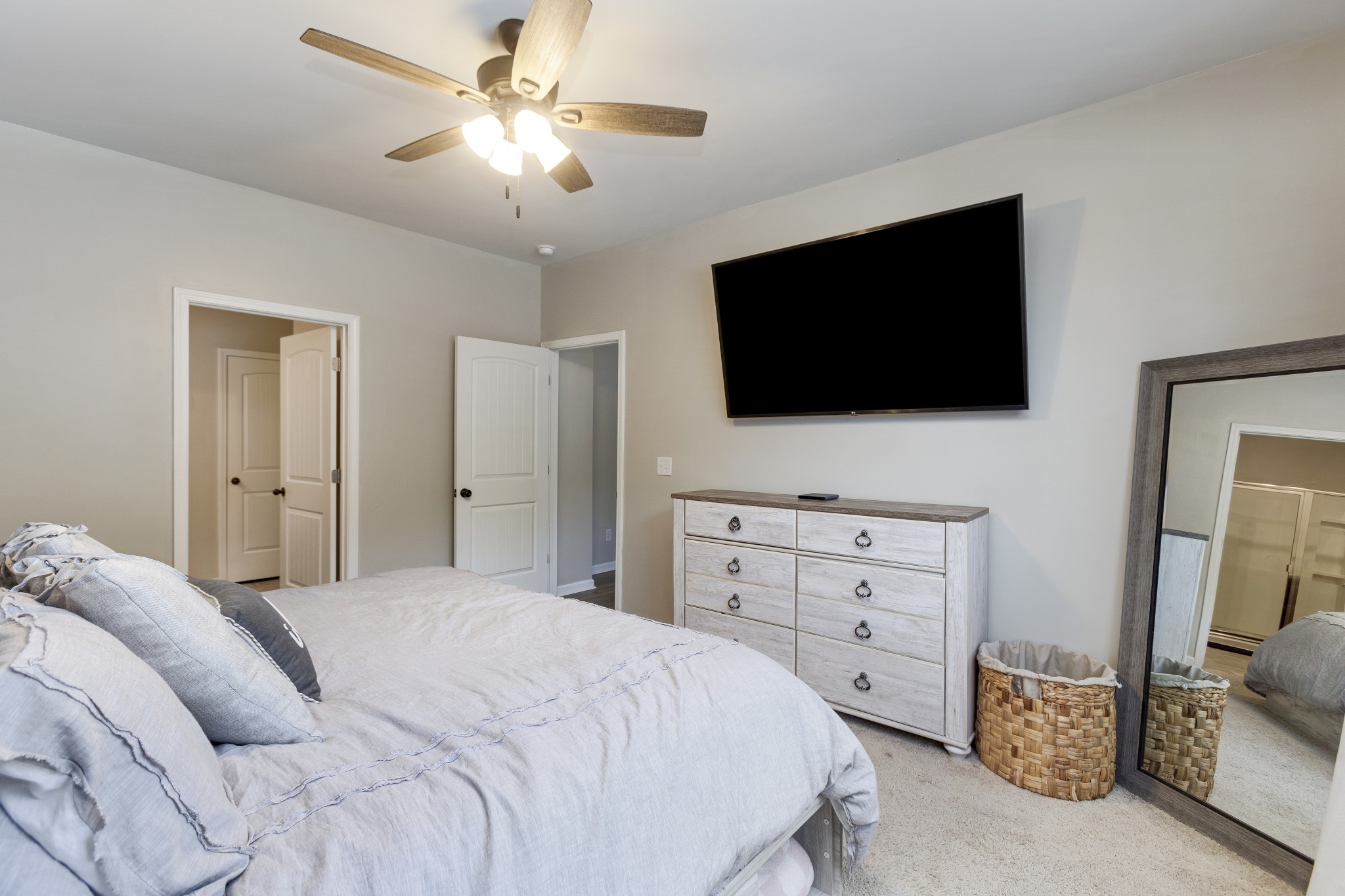 5051 Hunters Village Dr
