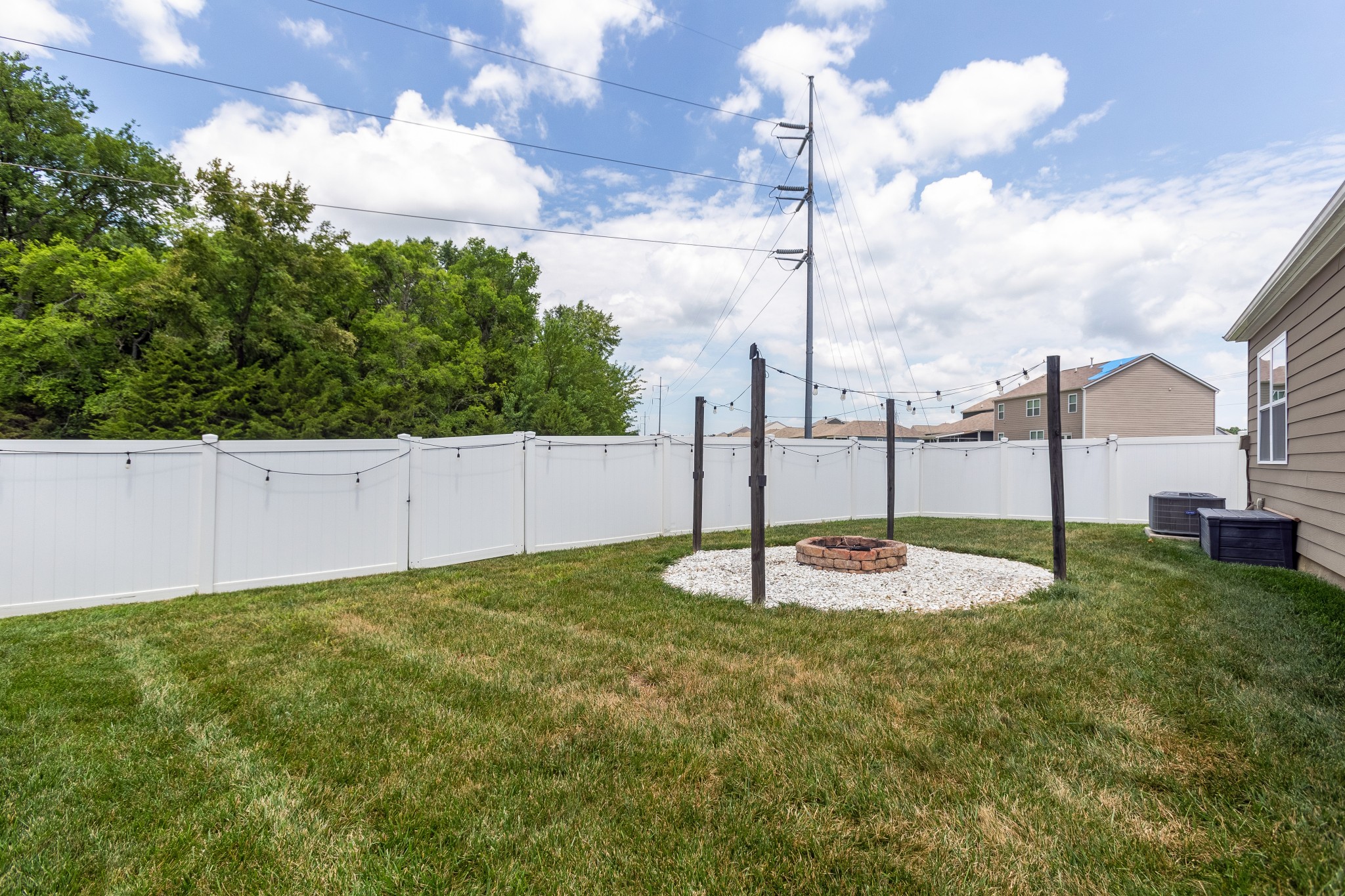 5051 Hunters Village Dr