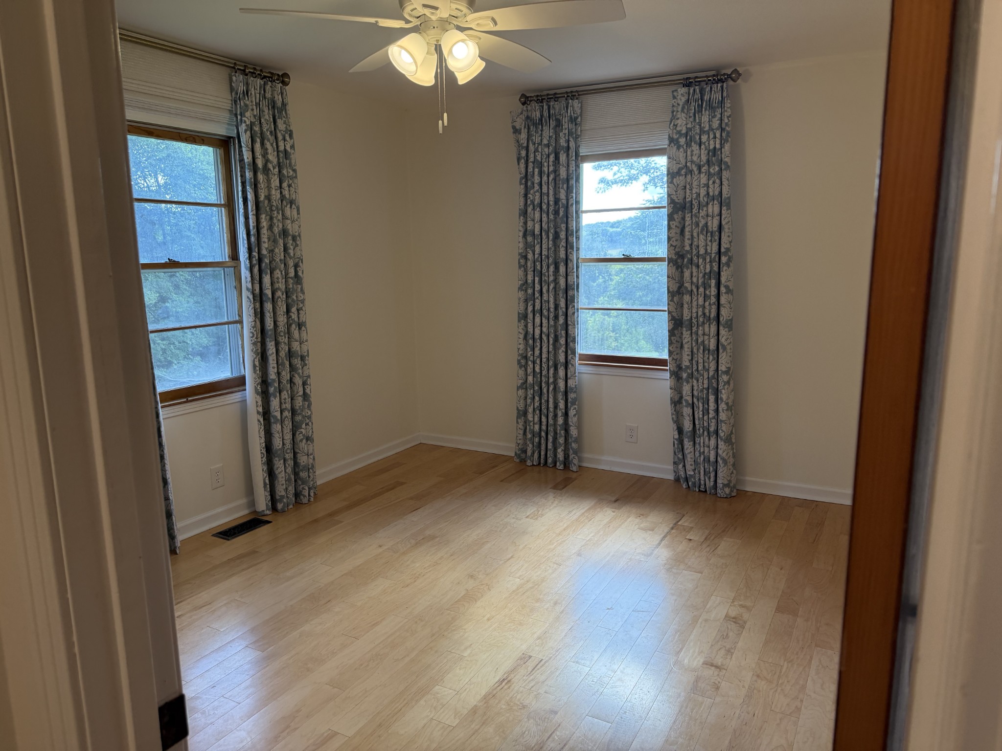 81 County House Cir