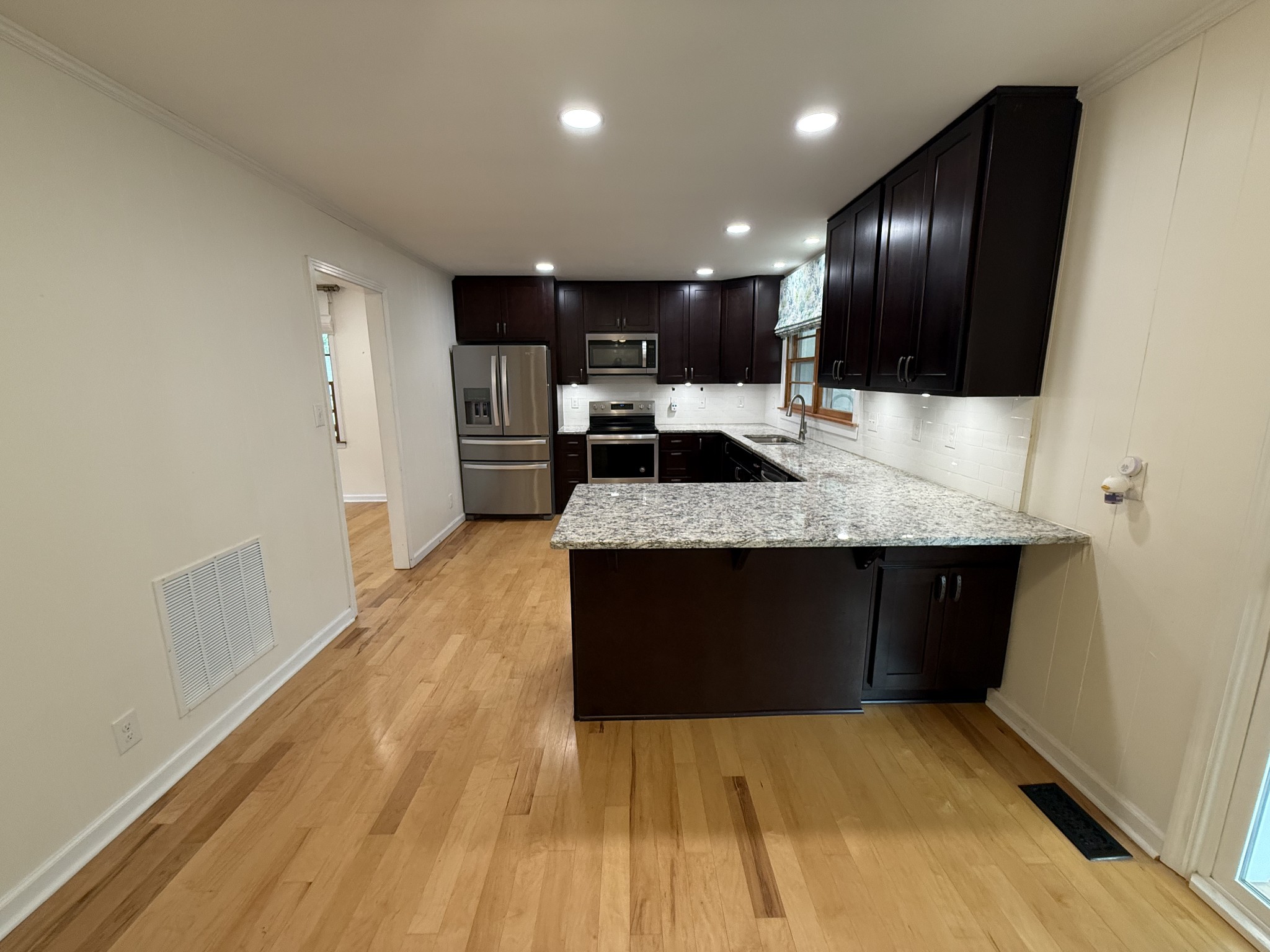 81 County House Cir