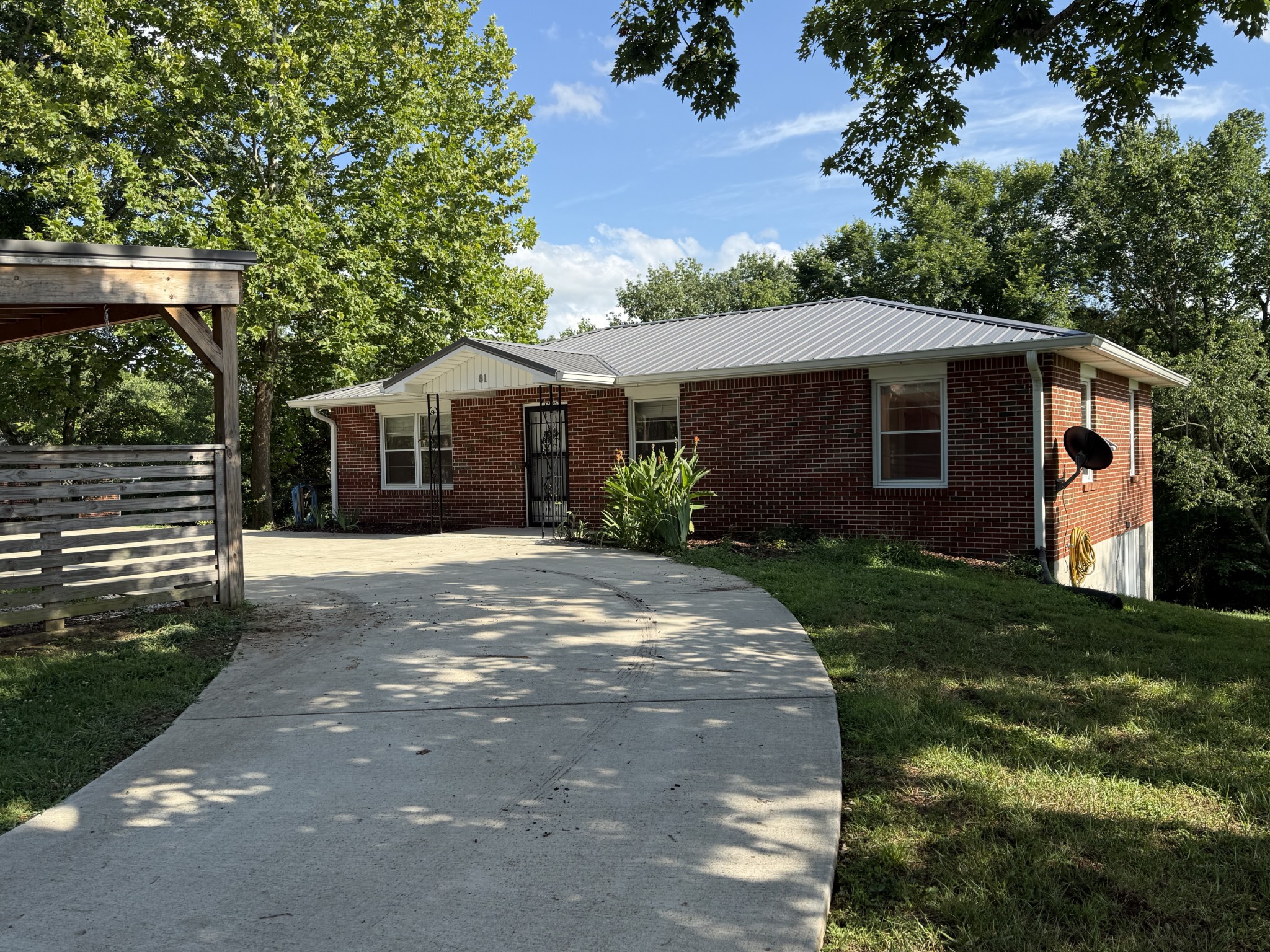 81 County House Cir