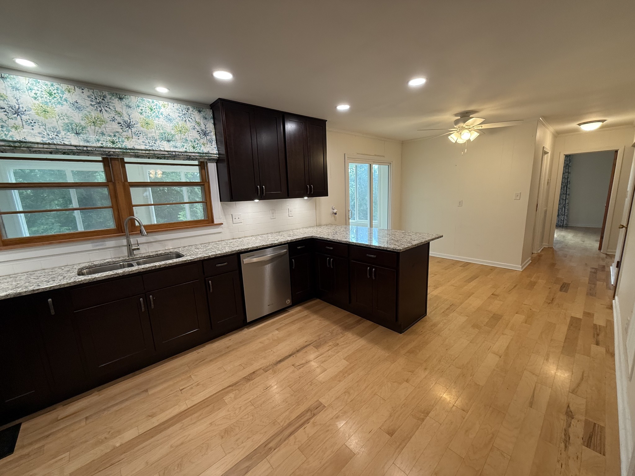 81 County House Cir
