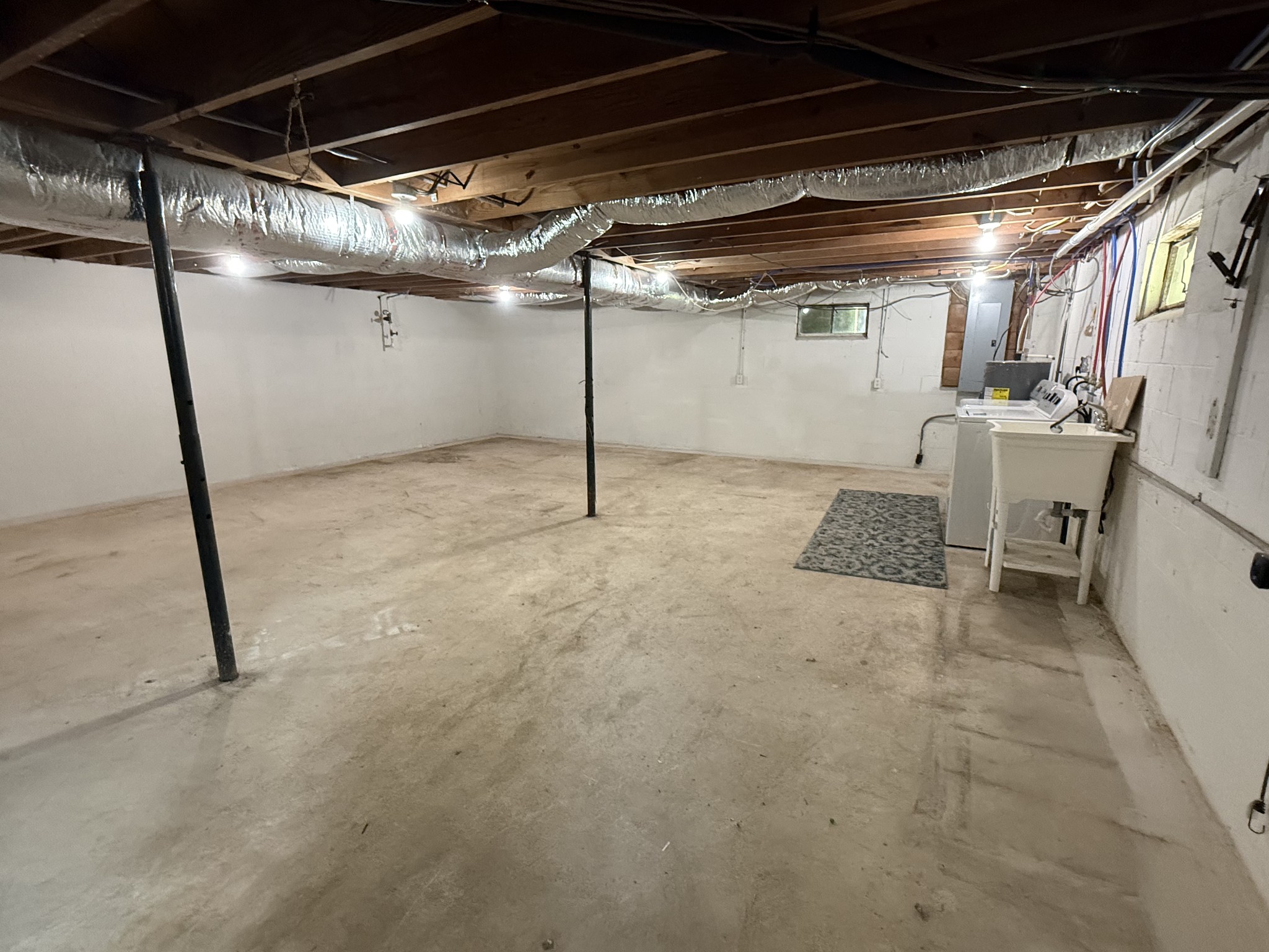 81 County House Cir