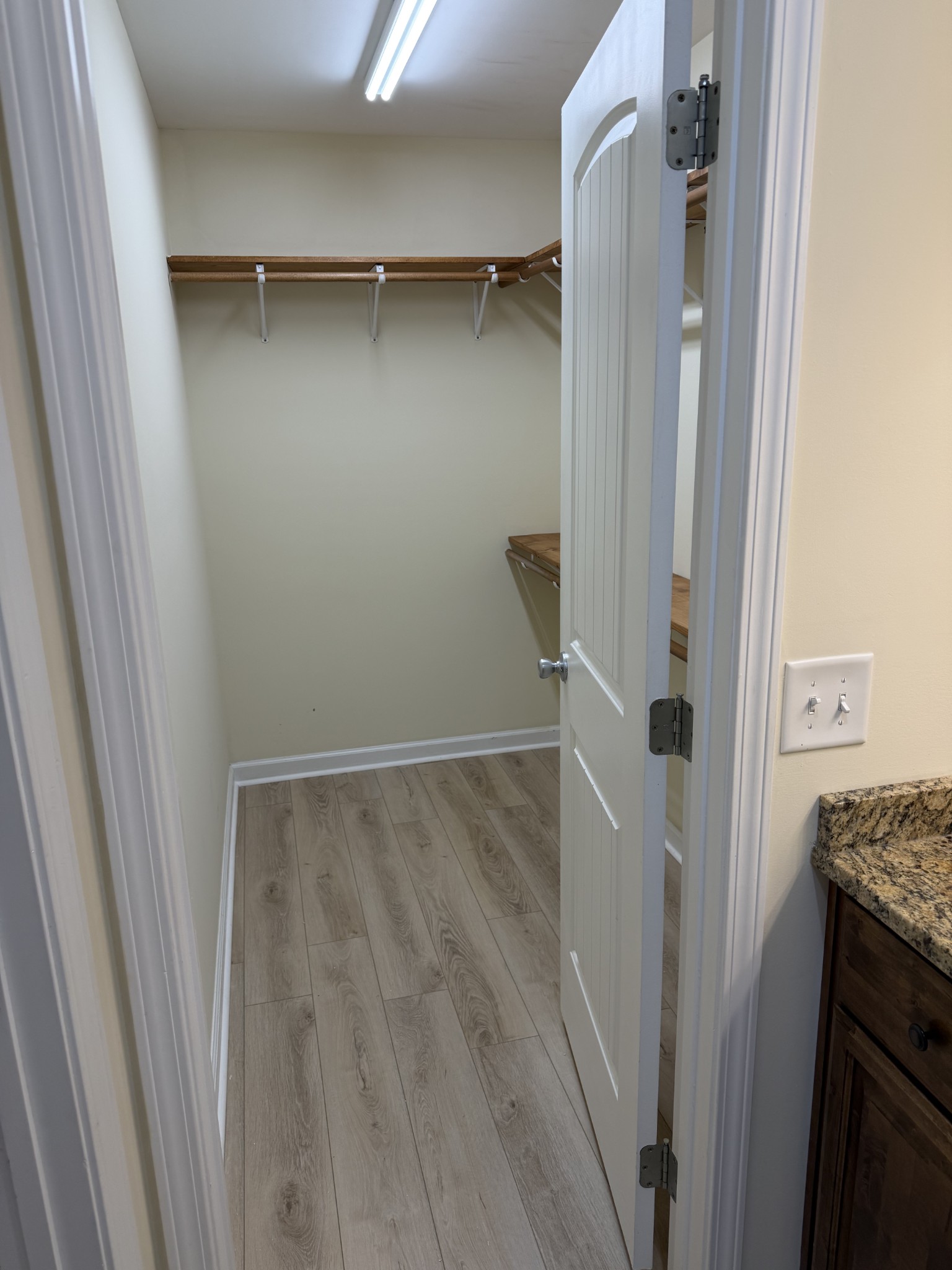 208 E 15th St Unit: A