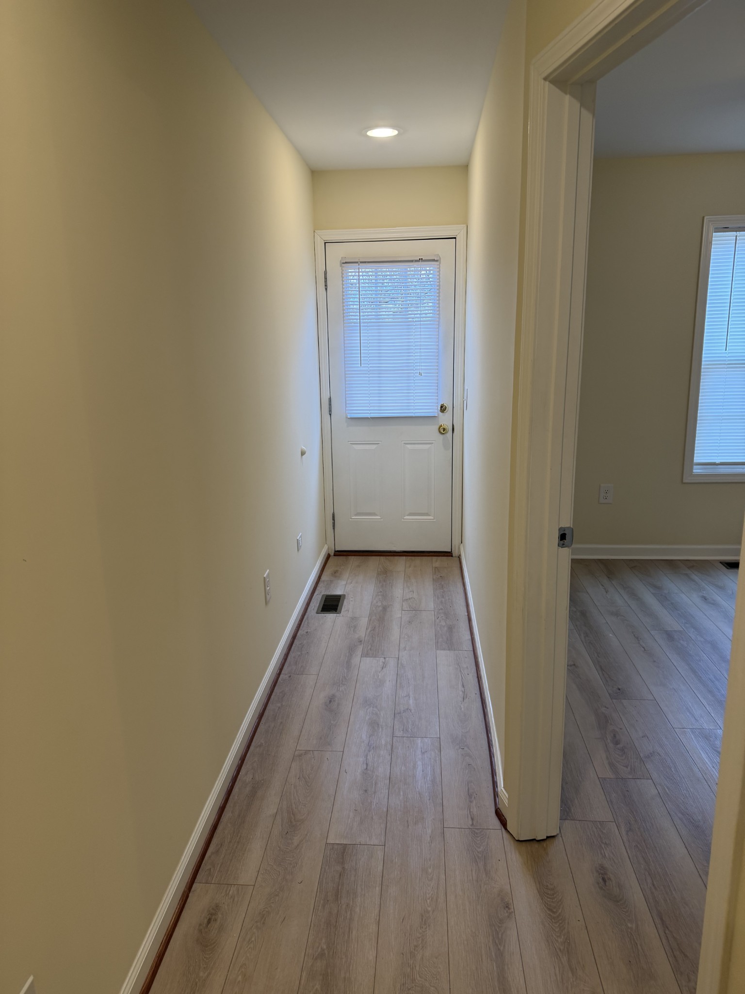 208 E 15th St Unit: A